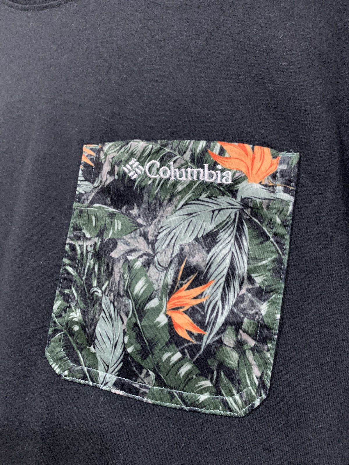 Columbia Colombia pocket Tee Size US L / EU 52-54 / 3 - 7 Thumbnail