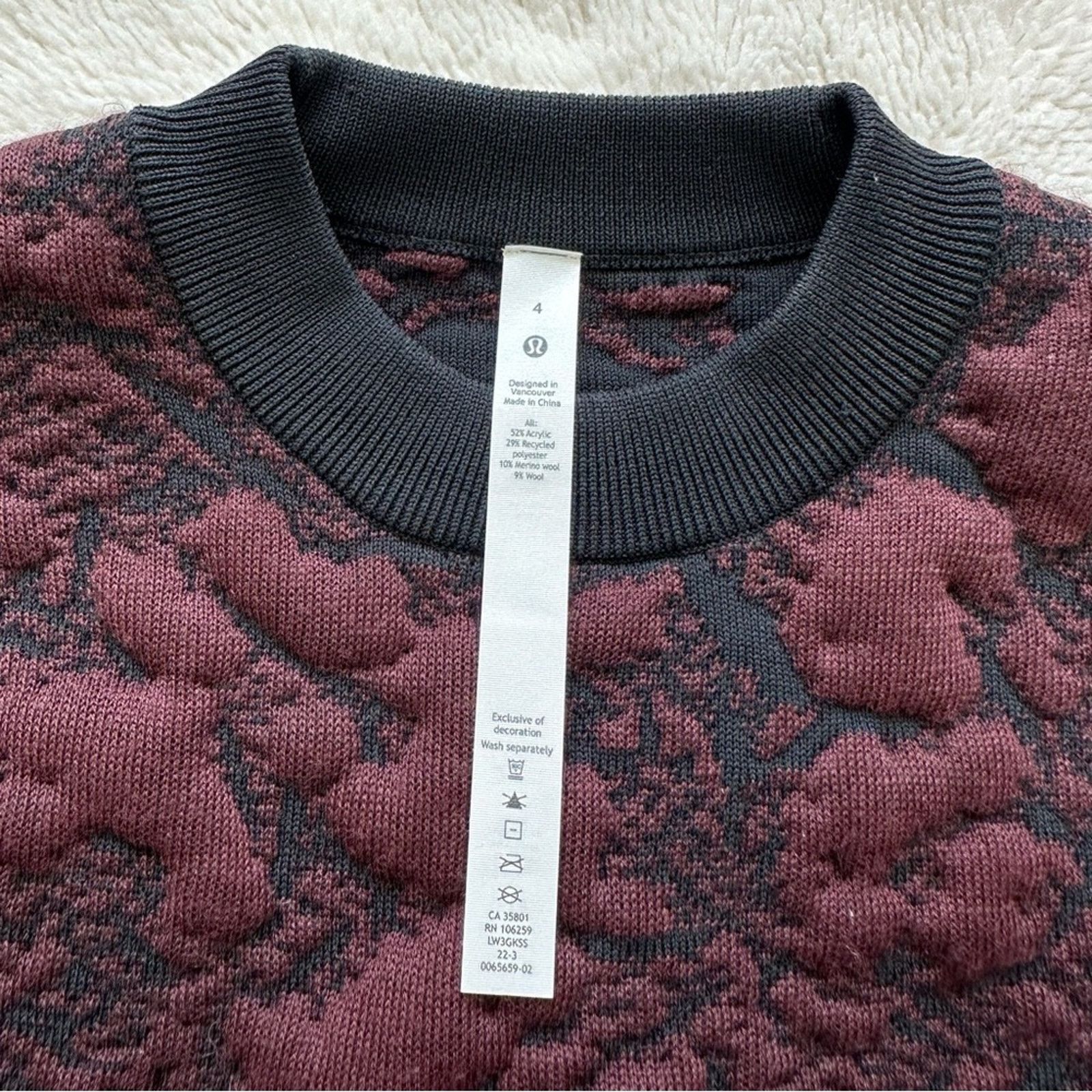 Lululemon NWT!!! Lululemon Athletica Sweater size 4 Retail 168$ Size S / US 4 / IT 40 - 7 Thumbnail