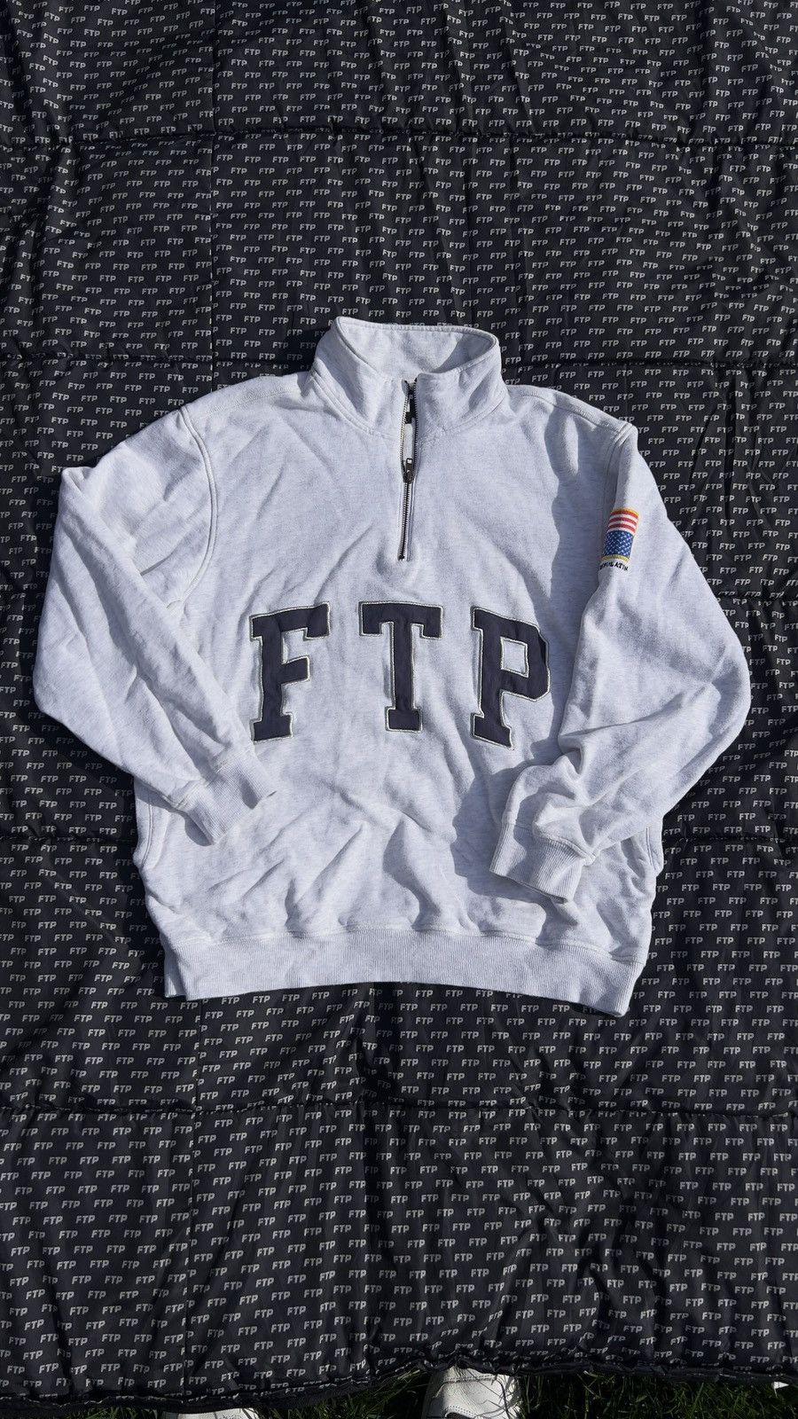 Outlet FTP quarter zip