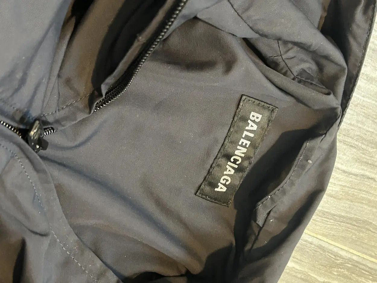 Balenciaga Balenciaga long sleeve Size US XL / EU 56 / 4 - 5 Thumbnail