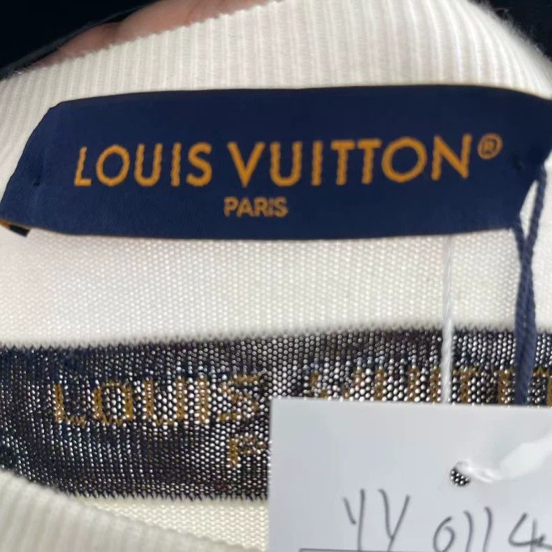 Louis Vuitton louis vuitton white cartoon short sleeve-2508 Size US S / EU 44-46 / 1 - 3 Thumbnail