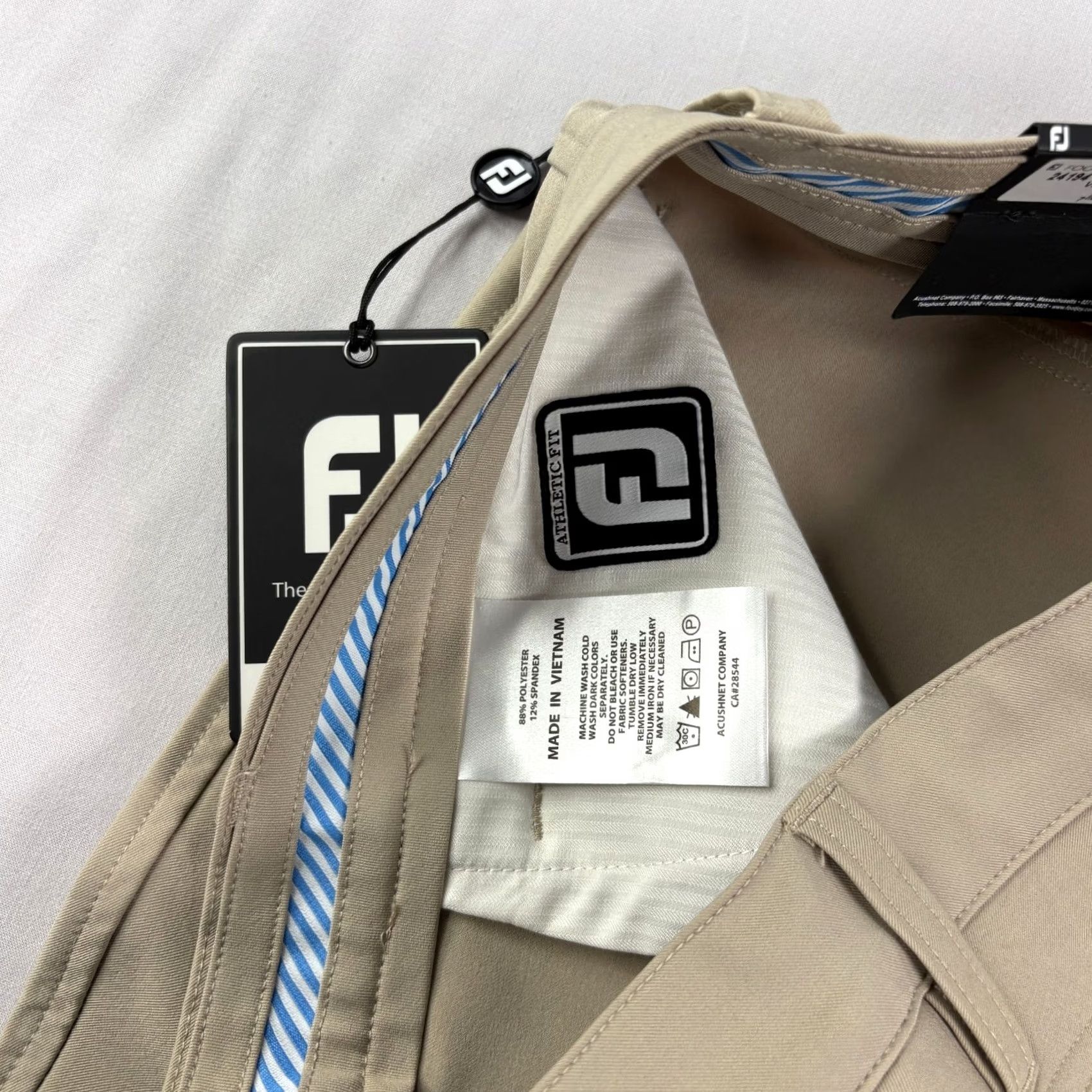 Footjoy FootJoy Pants Mens 30x32 Beige Chino Athletic Stretch NEW Athletic Fit Flat Front Casual 30 Jeans? Size US 30 / EU 46 - 4 Thumbnail