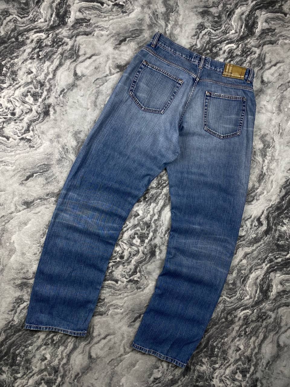 Burberry Vintage Burberry Denim Baggy Jeans Size US 34 / EU 50 - 1 Thumbnail