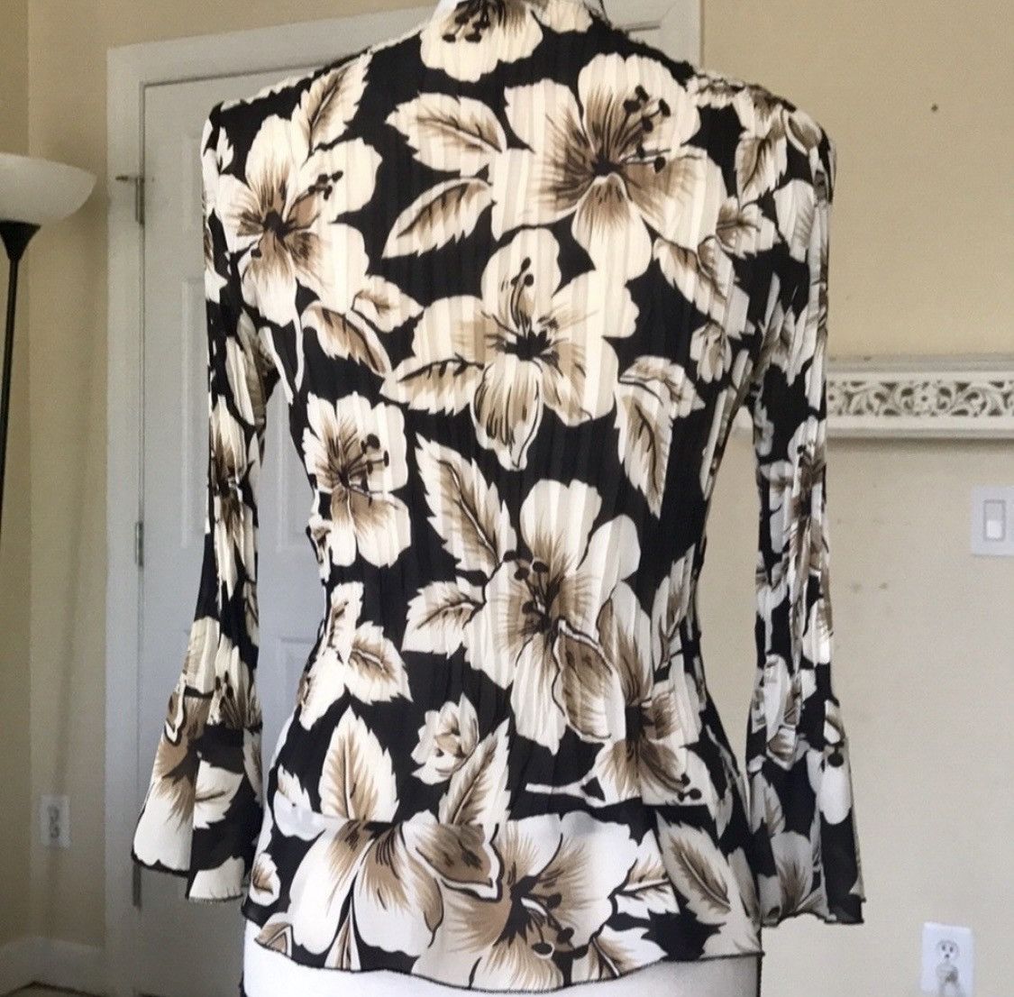 Other ALLISON TAYLOR FLORAL BUTTON UP BELL SLEEVE BLOUSE TOP Size S / US 4 / IT 40 - 2 Thumbnail
