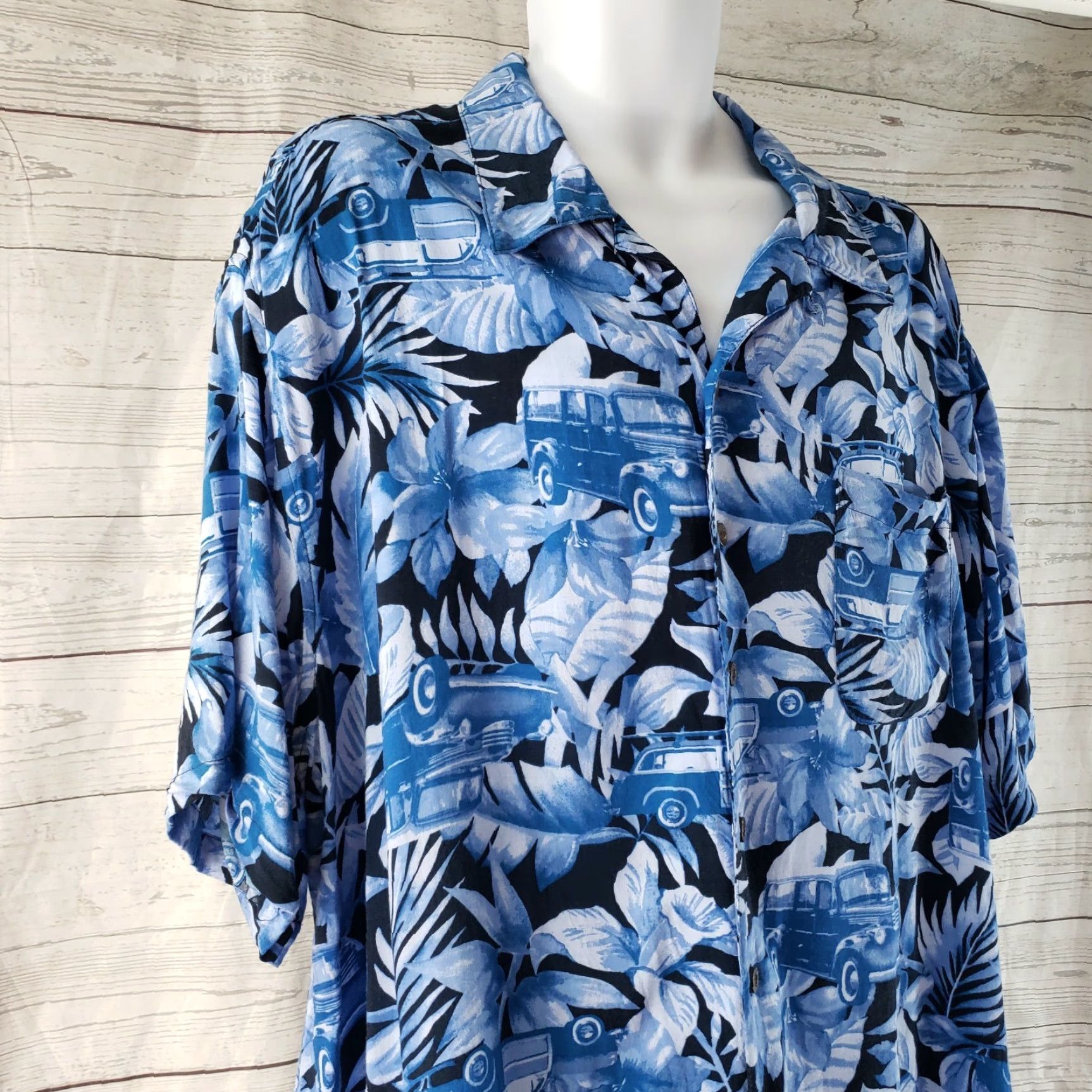 Panama Jack Panama Jack Mens Hawaiian Shirt Sz 2XL Button-Up Floral Blue Rayon Short Sleeve Crew Neck Collar Size US XXL / EU 58 / 5 - 2 Thumbnail
