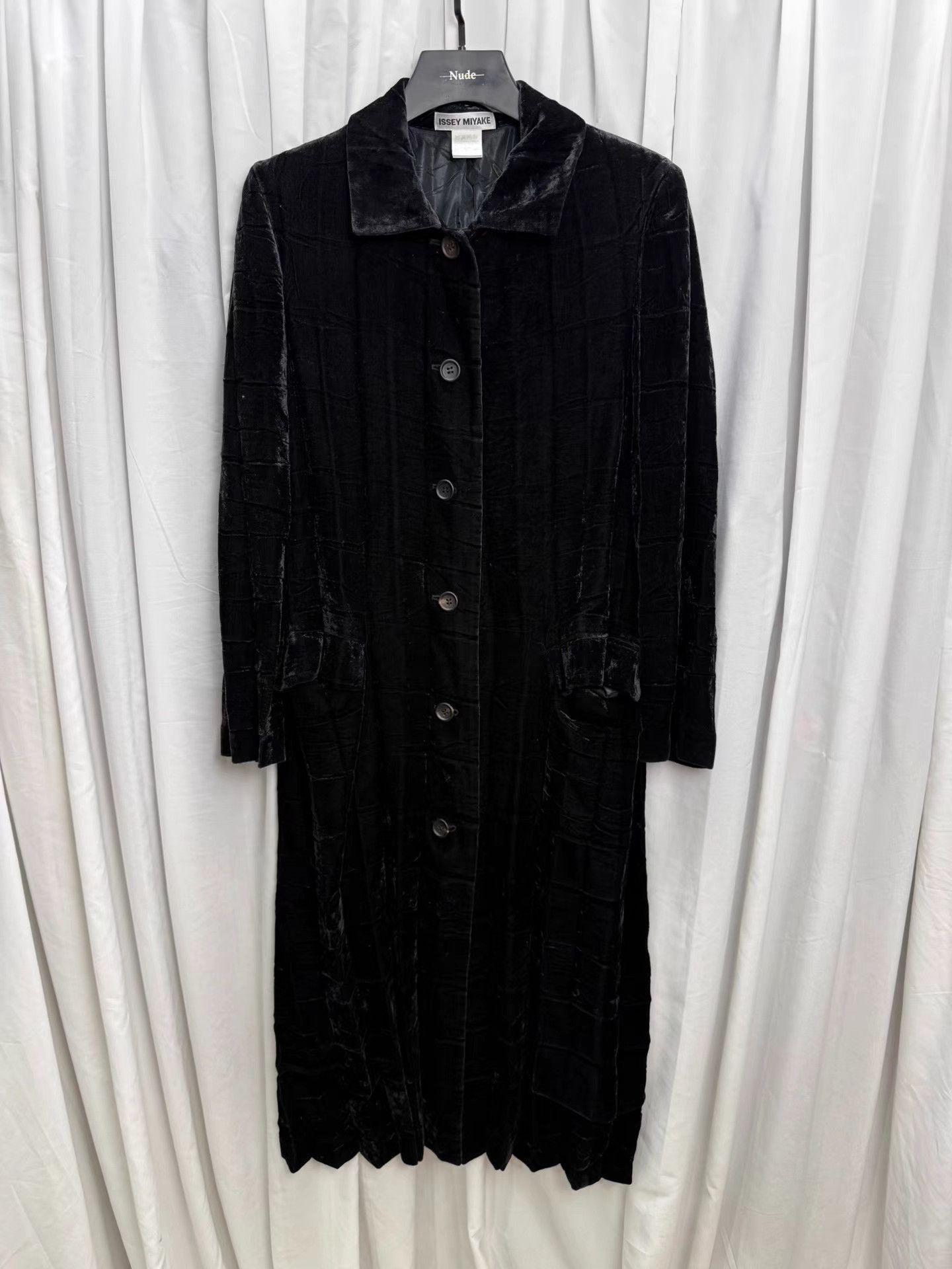 Issey Miyake ISSEY MIYAKE Pleated Velvet Coat K20 Size US L / EU 52-54 / 3 - 1 Thumbnail