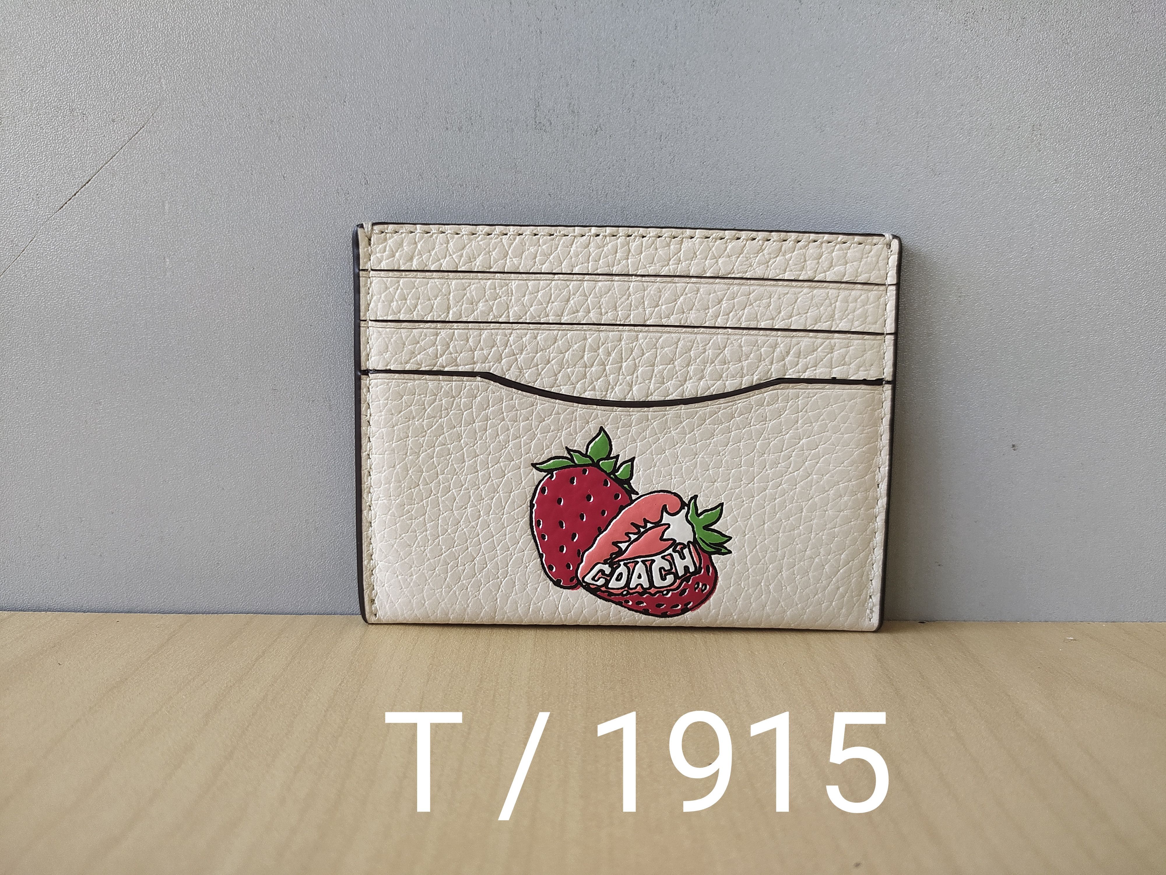 Coach Coach Pebbled Leather Card/ID Holder Free Shipping T/1915 Size ONE SIZE - 10 Thumbnail