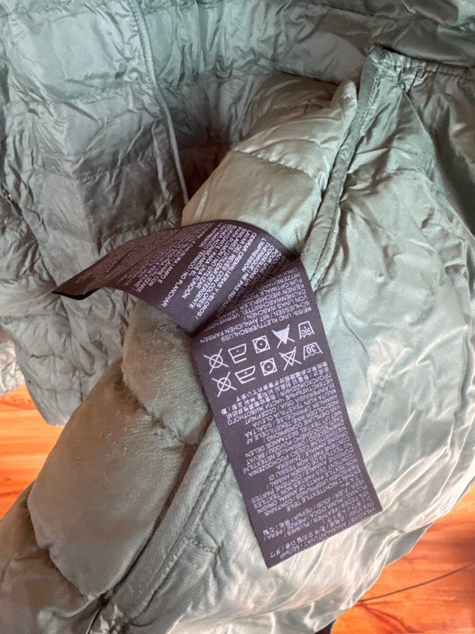 Jack Wolfskin Jack Wolfskin Down Jacket Packable Stormlock Lightweight Size US L / EU 52-54 / 3 - 9 Thumbnail