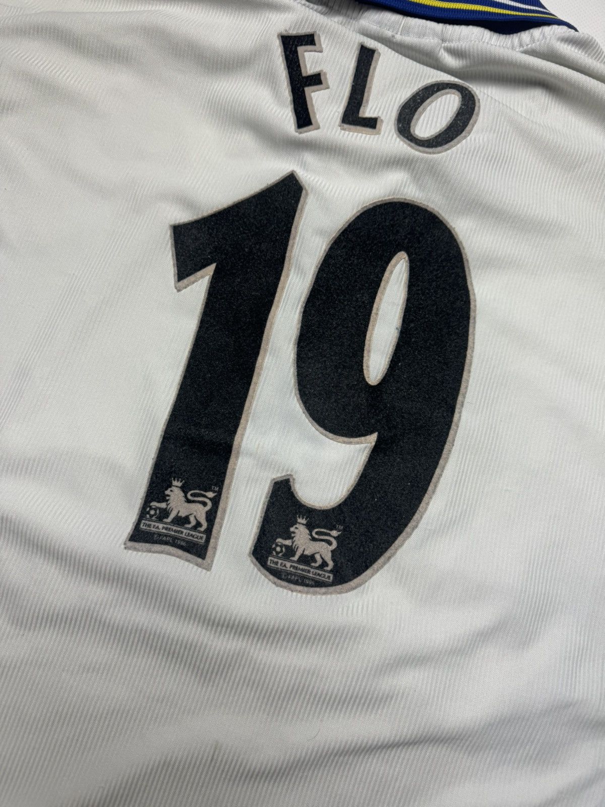 Chelsea Soccer × Umbro × Vintage Rare vintage Umbro Chelsea soccer jersey #19 FLO y2k Size US XL / EU 56 / 4 - 10 Thumbnail
