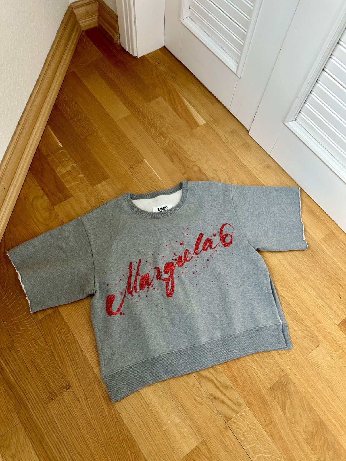 Maison Margiela Vintage Maison Margiela Paris MM6 Sweatshirt Centre Logo Fit Size S / US 4 / IT 40 - 1 Thumbnail