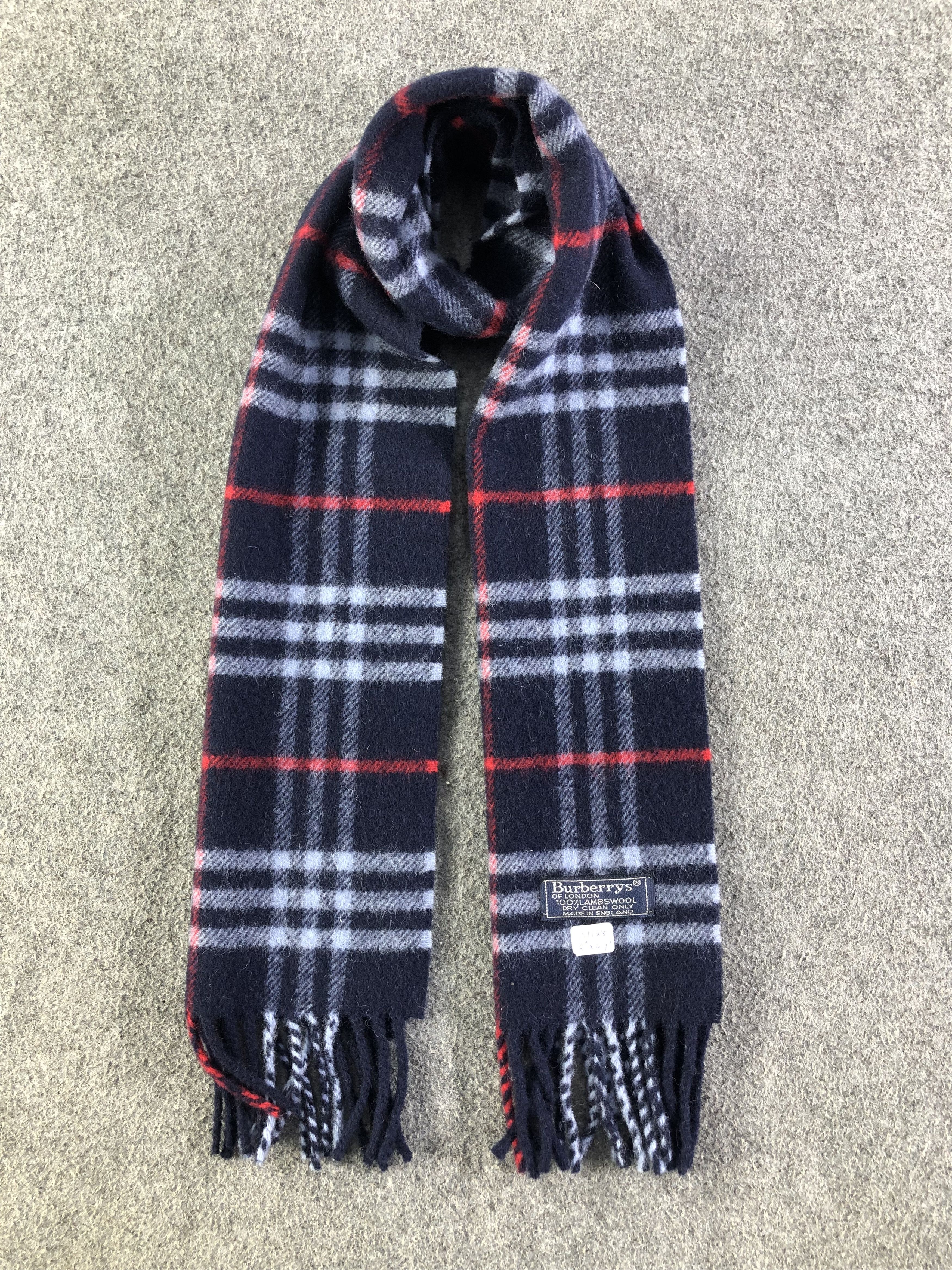 Burberry Burberry Scarf / Muffler / Neckwear Size ONE SIZE - 1 Thumbnail