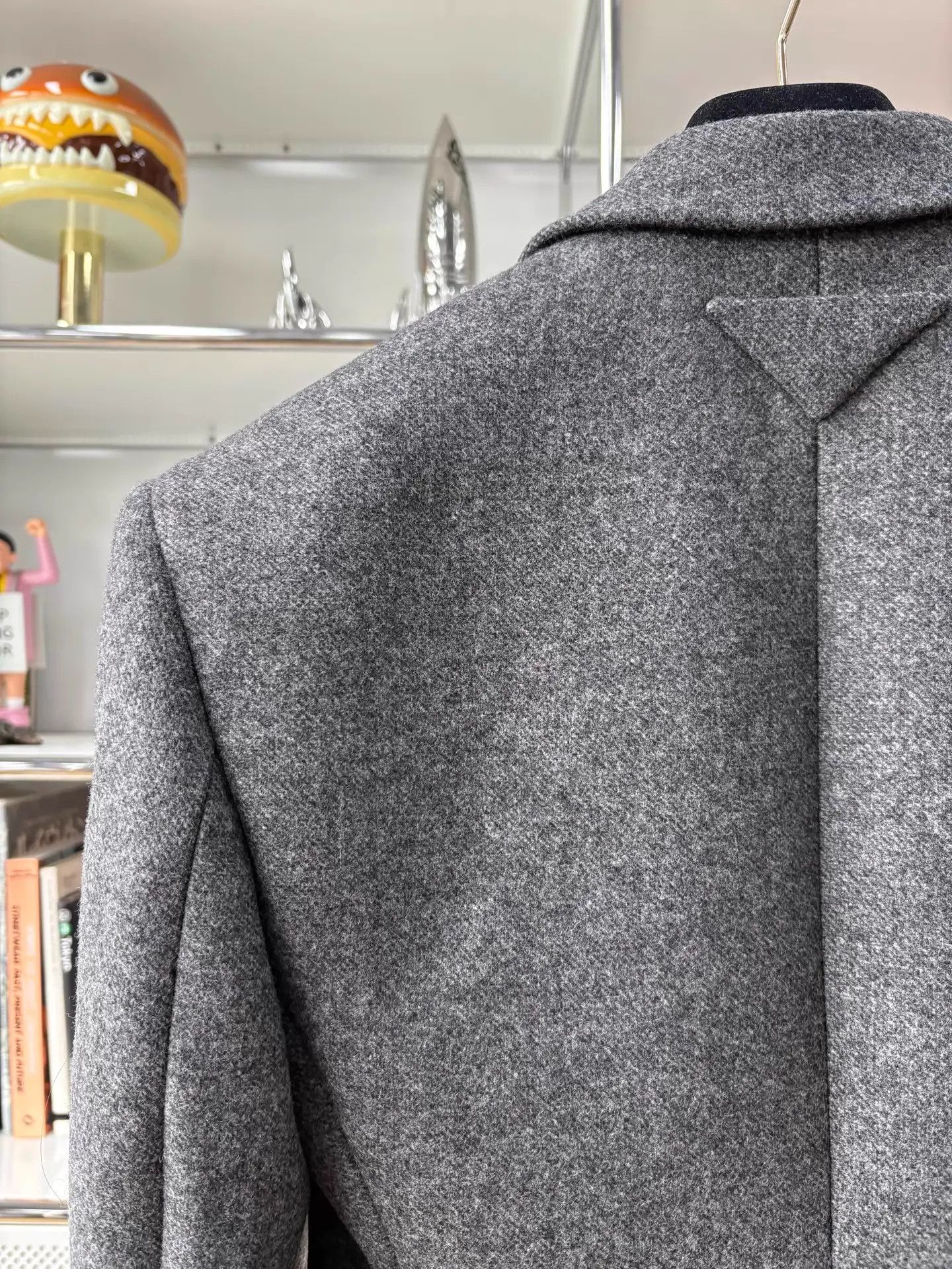 Prada Prada Gray 100% Wool Two Pockets Lapel IT38 Blazer Size XS / US 0-2 / IT 36-38 - 4 Thumbnail