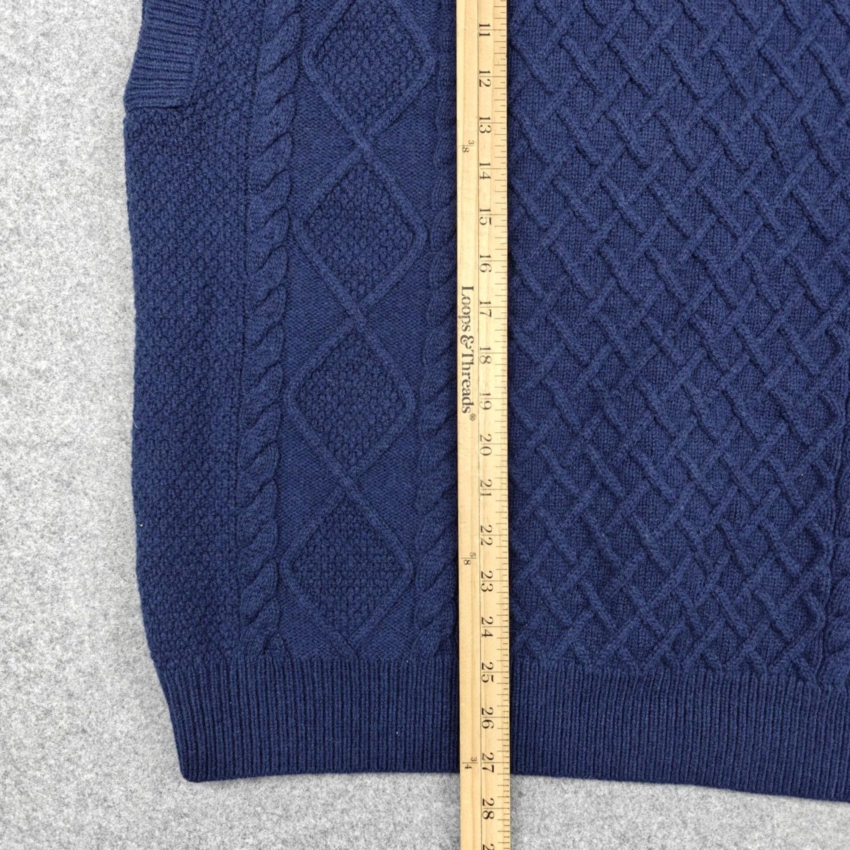 Madewell Madewell Sweater Vest Women L Blue Cable Knit V Neck Wool Blend Pullover Top - Condition & Measurements Size L / US 10 / IT 46 - 4 Thumbnail