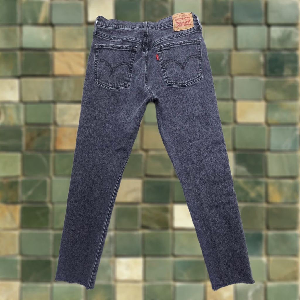 Levi's Levi's 501 Jeans Womens 27x28 Black High Rise Denim Button Fly 5-Pocket Regular Fit Vintage: No Size 27" / US 4 / IT 40 - 1 Thumbnail