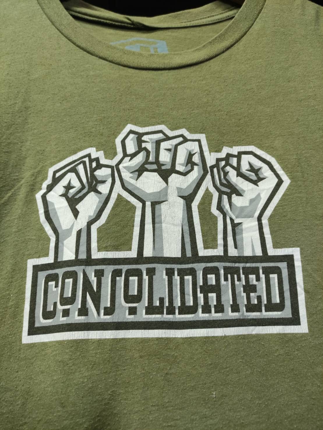 Shorty's Skateboards Vtg 00's Consolidated Skateboards Three Power Fist T-Shirt Size US L / EU 52-54 / 3 - 3 Thumbnail