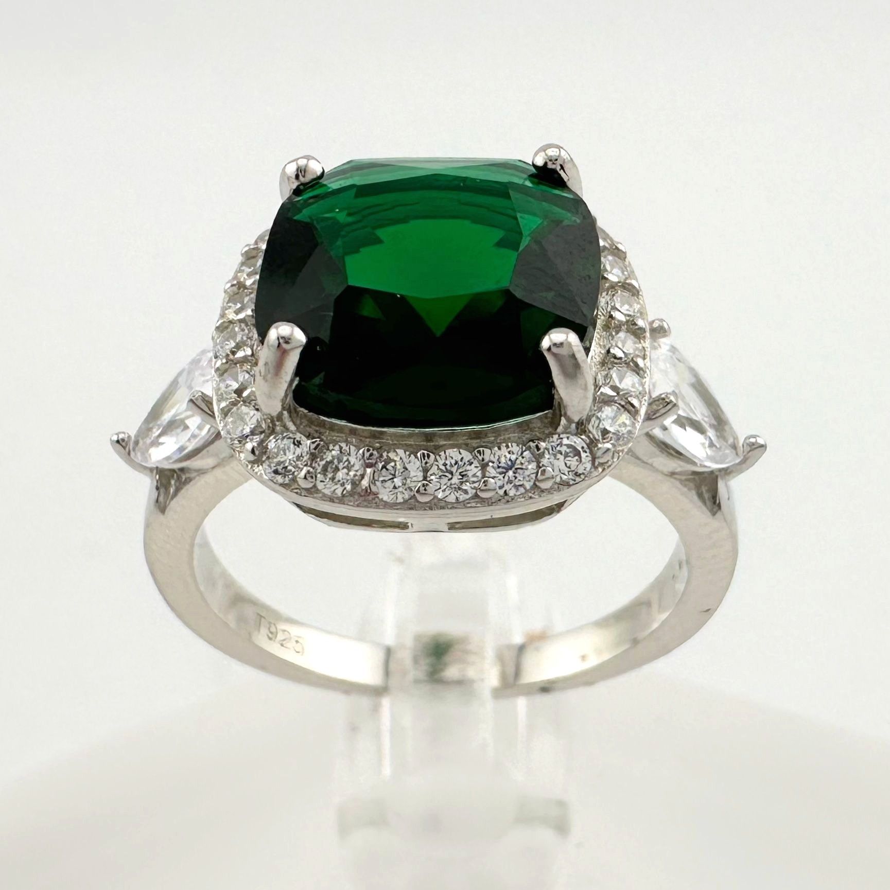 Other 3.66ct Lab Created Emerald and White Gemstone Ring Size 7 Size ONE SIZE - 5 Thumbnail