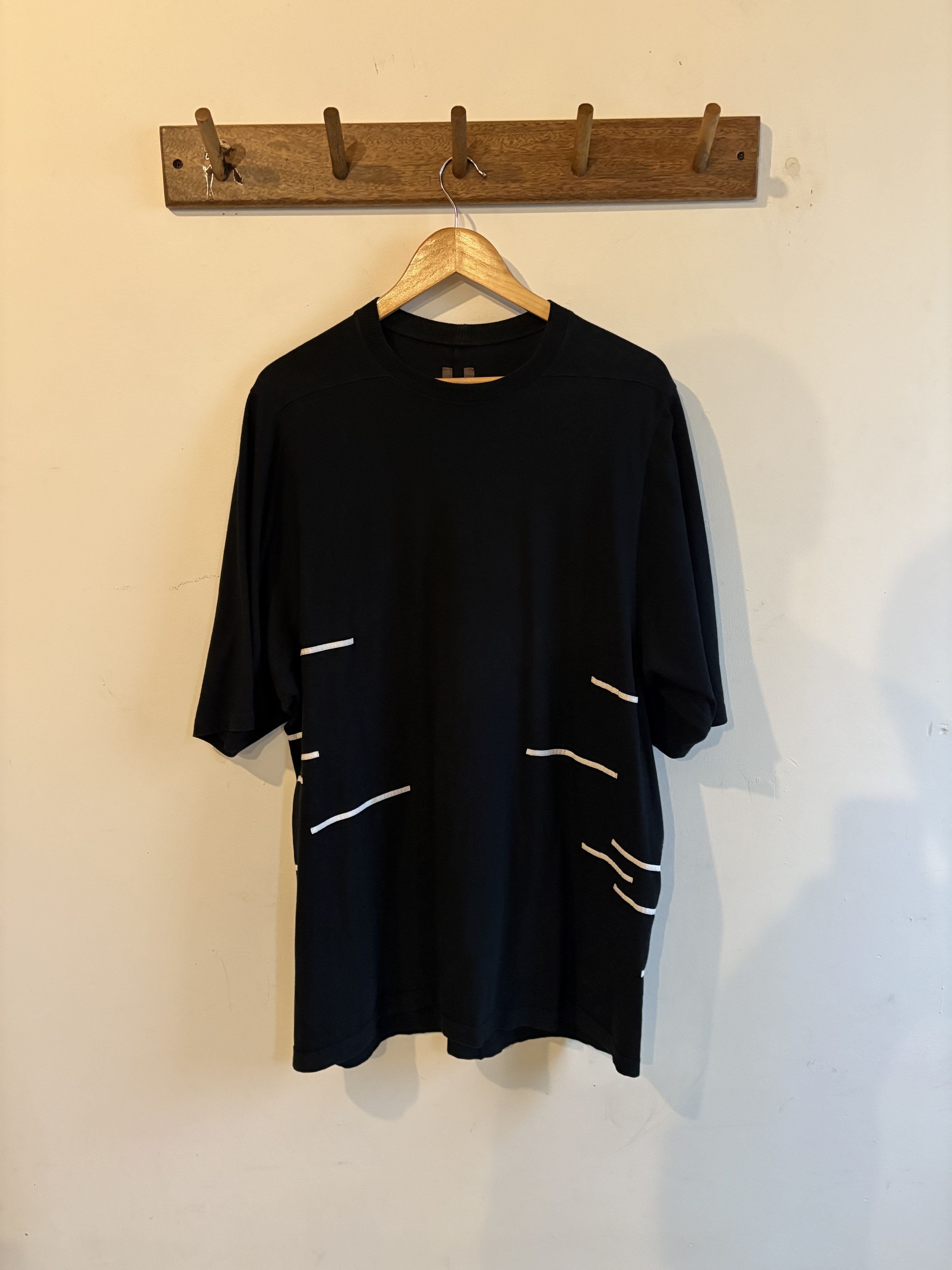 Rick Owens Drkshdw Rick Owens Drkshdw Stripe detail T Shirt Size US L / EU 52-54 / 3 - 3 Thumbnail