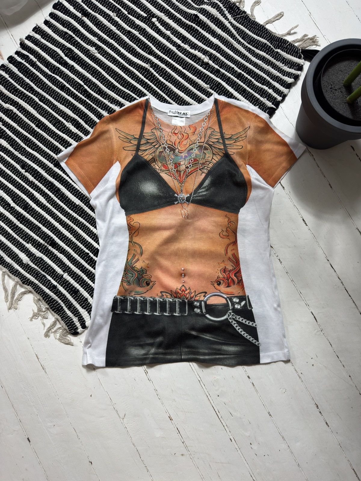 Other AVANT GARDE BODY TATTOO 2000s TEE SHIRT Size S / US 4 / IT 40 - 1 Thumbnail