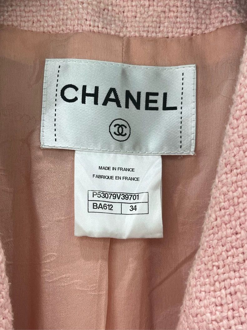 Chanel Chanel Seoul Series Pink Epaulette Suit Size XXS / US 00 / IT 34 - 2 Thumbnail