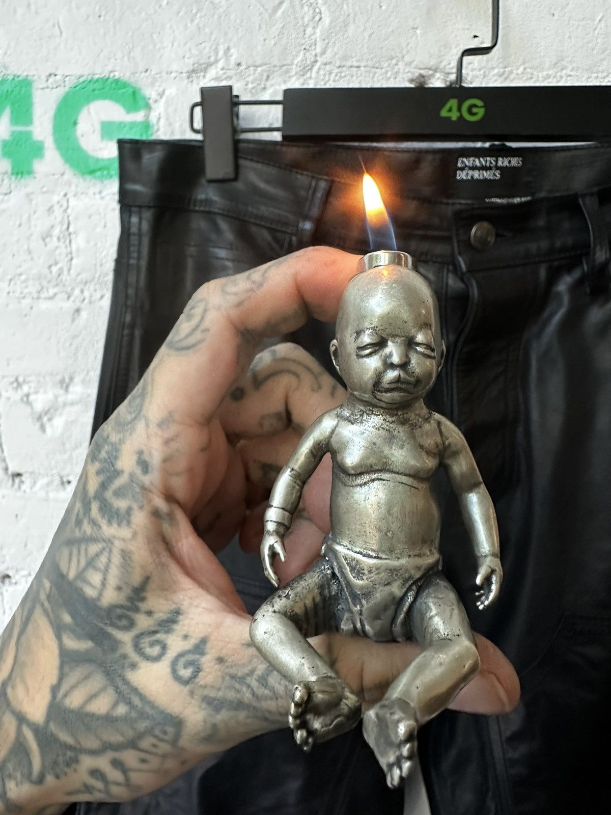 Enfants Riches Deprimes ERD CRYING CRACK BABY HEAD ON FIRE TABLE LIGHTER Size ONE SIZE - 3 Thumbnail