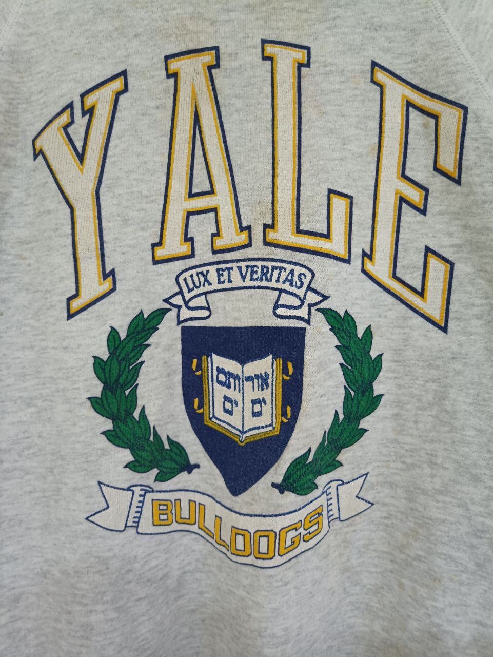 Vintage VINTAGE YALE SWEATSHIRT Size US L / EU 52-54 / 3 - 4 Thumbnail