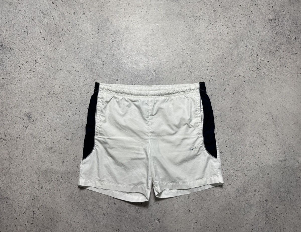 Nike Nike Vintage Nylon Shorts Drill Swoosh White Size US 36 / EU 52 - 1 Thumbnail
