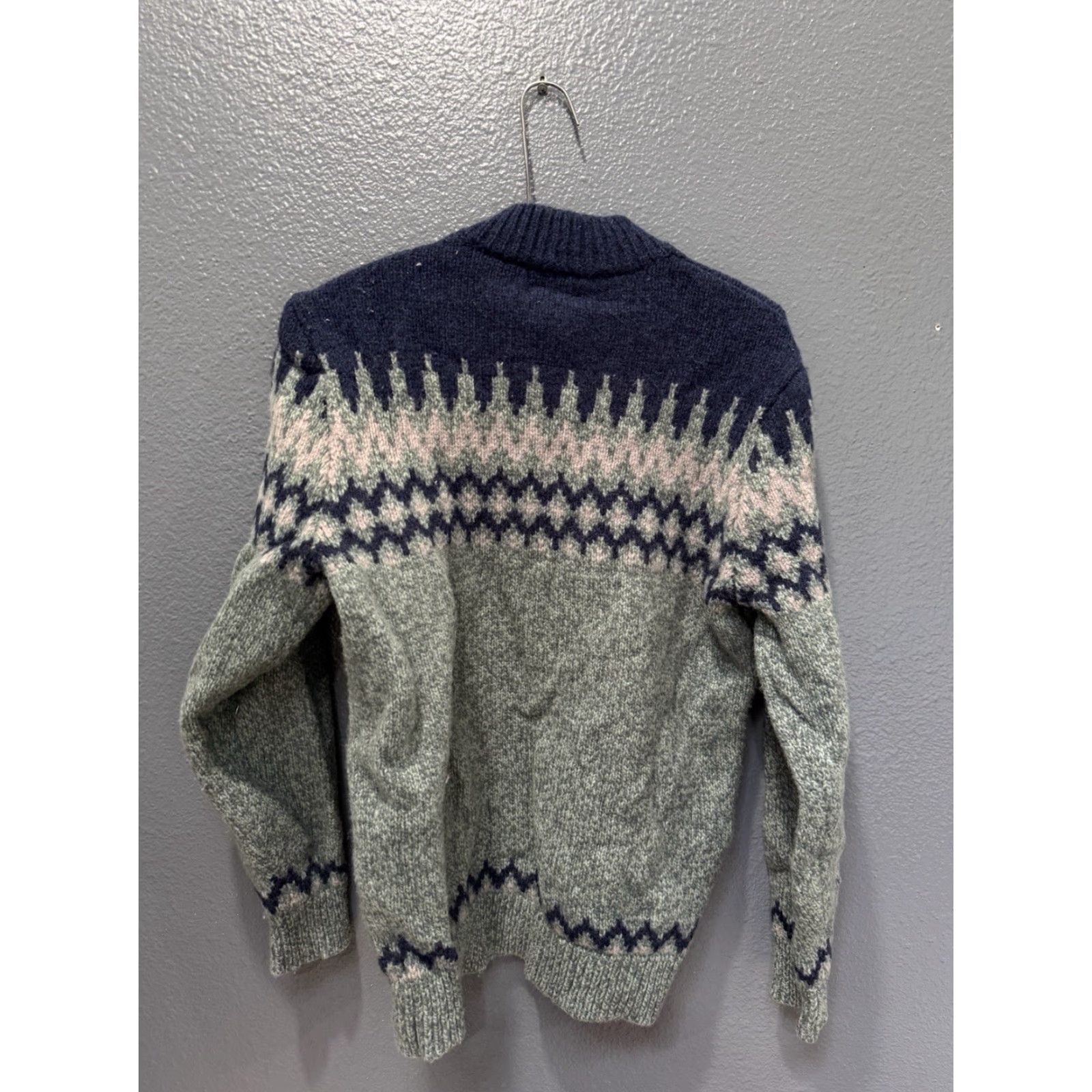 Vintage VINTAGE L.L. Bean Knit Wool Graphic Sweater Men’s Pullover Size M Blue Wool Knit 25in 18in Mens Size US M / EU 48-50 / 2 - 4 Thumbnail