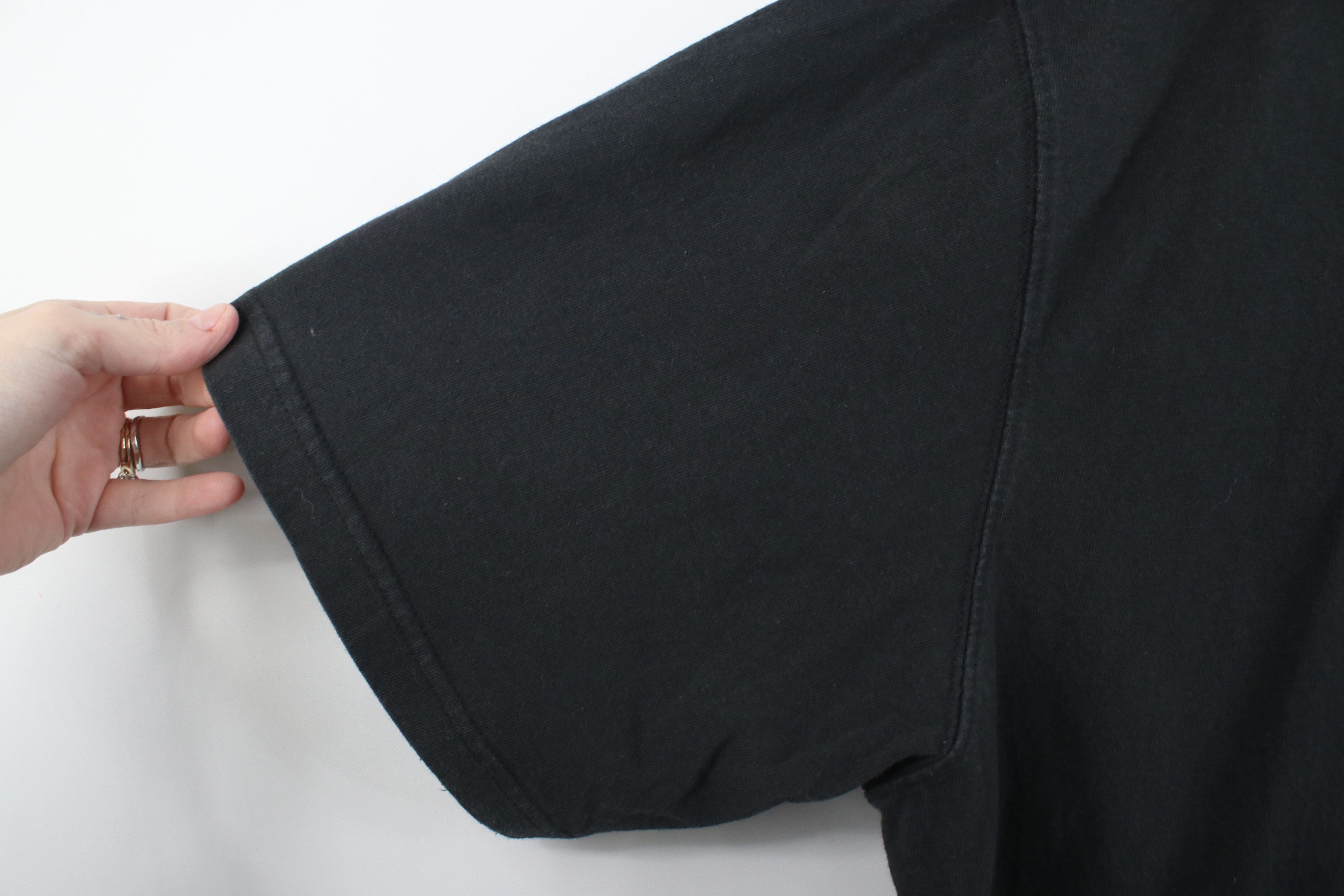 Carhartt Vintage Y2K Carhartt Heavyweight Pocket T-Shirt Black Cotton Size US XL / EU 56 / 4 - 7 Thumbnail