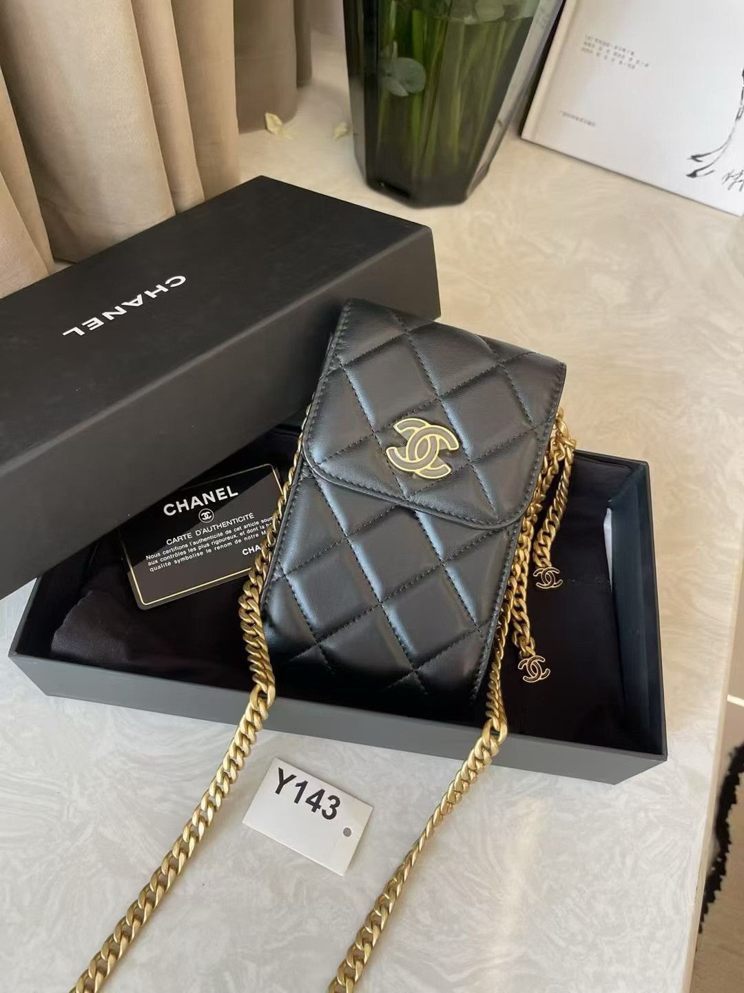Chanel Pre-loved Bag Very good condition Size ONE SIZE - 1 Thumbnail