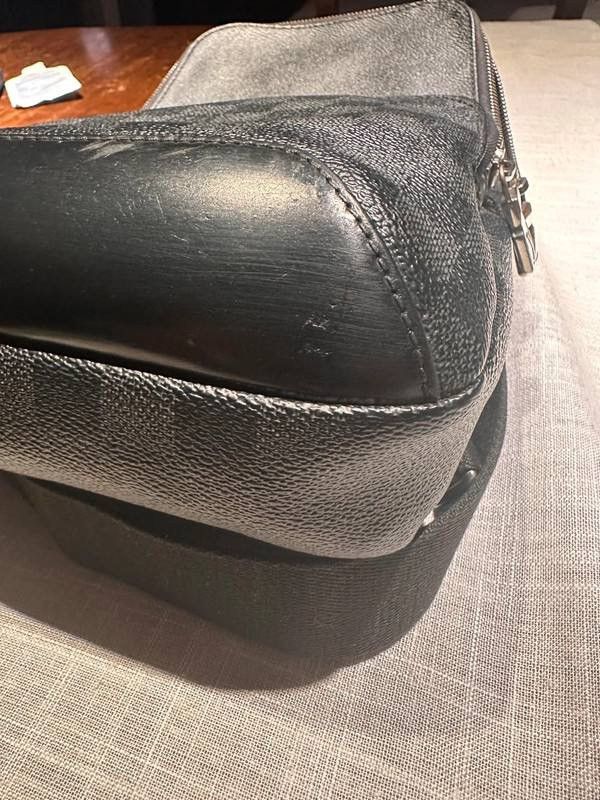 Louis Vuitton Louis Vuitton Bag Size ONE SIZE - 2 Thumbnail