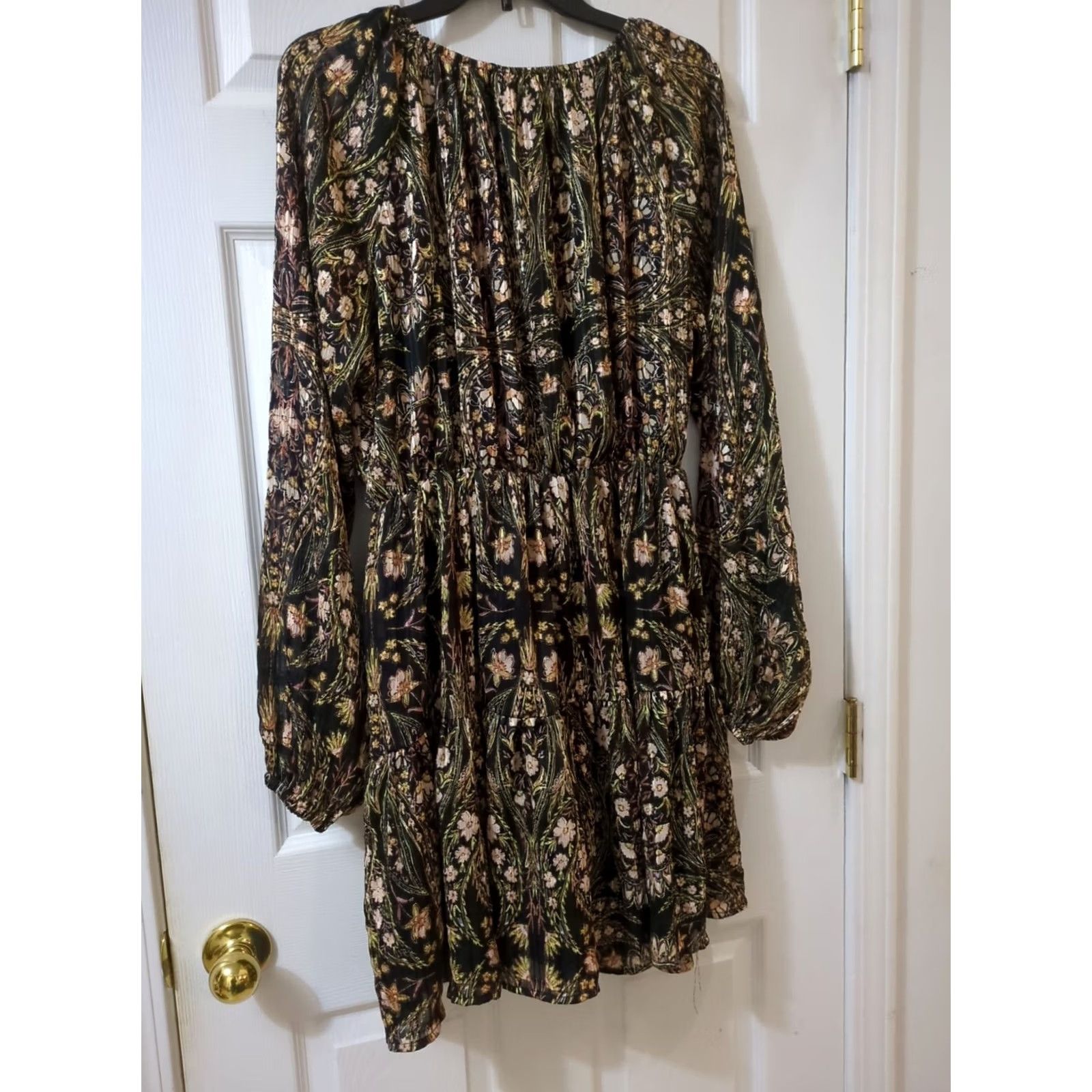 Forever 21 FOREVER 21 Black Floral Knee Length Cut Out Dress 1X Plus Women Shift Long Sleeve Pullover Parties Casual Vintage No N/A Size XL / US 12-14 / IT 48-50 - 4 Thumbnail