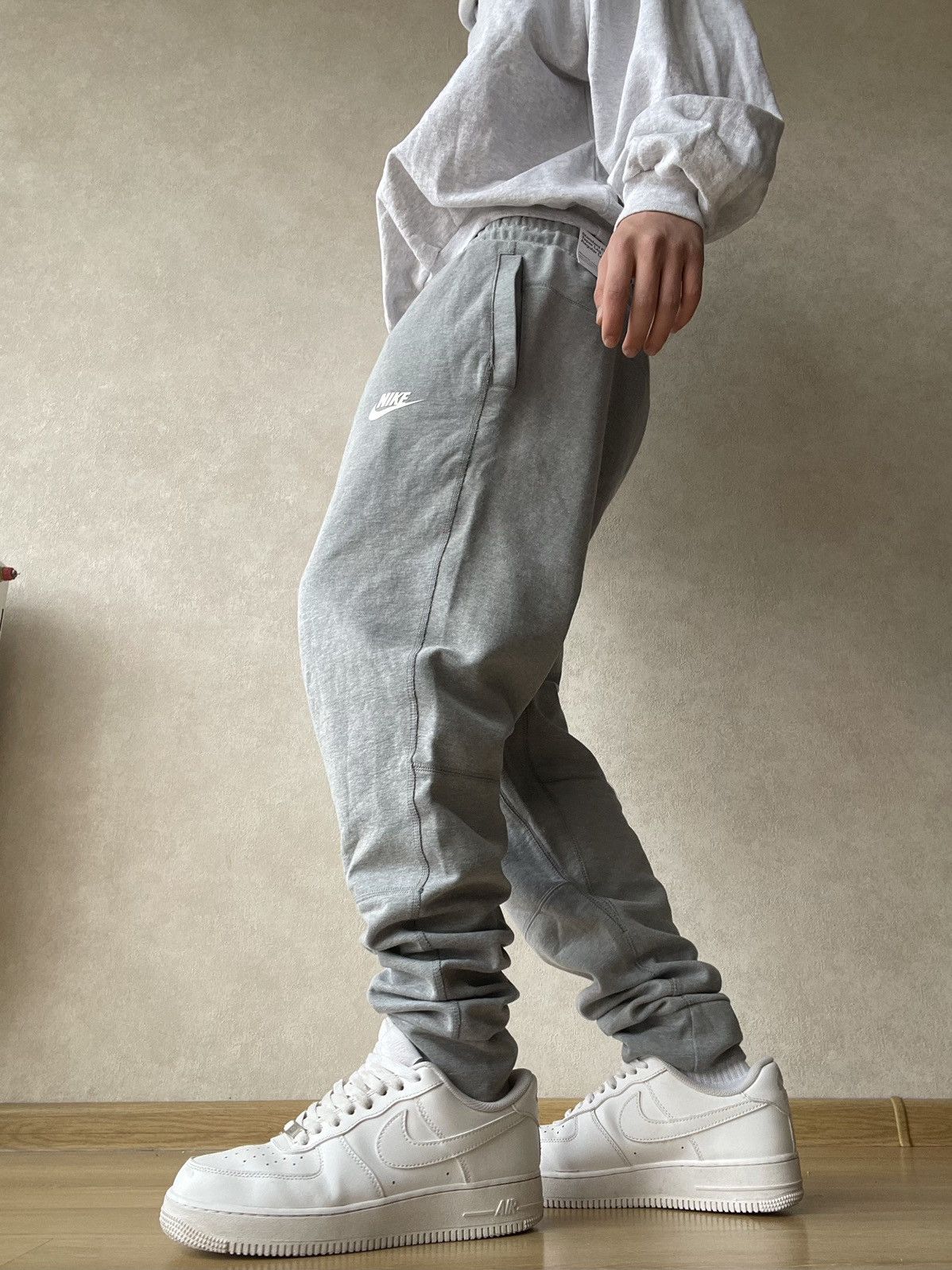 Nike NWT Nike Sportswear Modern Fleece Joggers Pants L size Drill Size US 32 / EU 48 - 4 Thumbnail