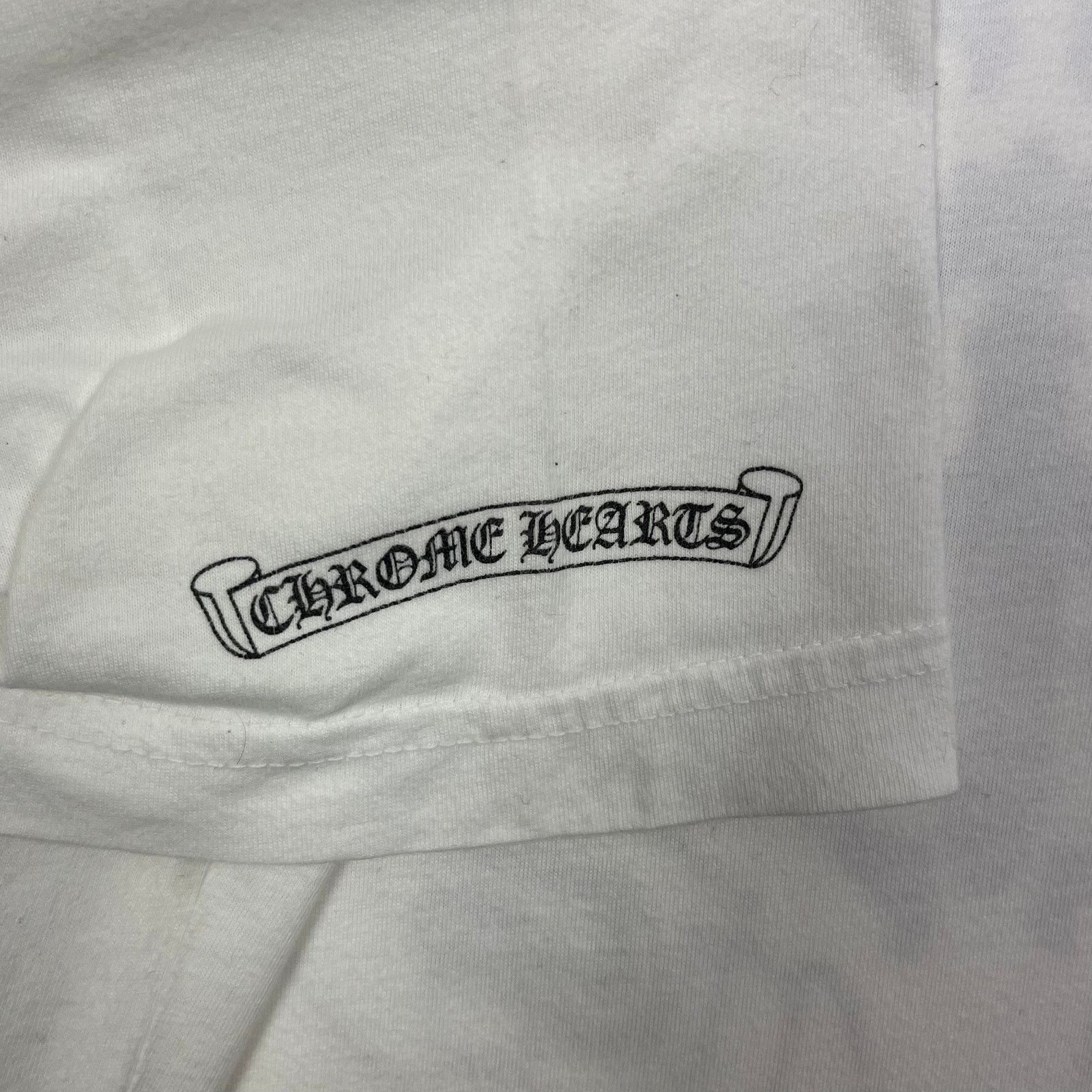 Chrome Hearts Chrome Hearts White Gradient Dagger Horseshoe Logo Tee Size US S / EU 44-46 / 1 - 5 Thumbnail
