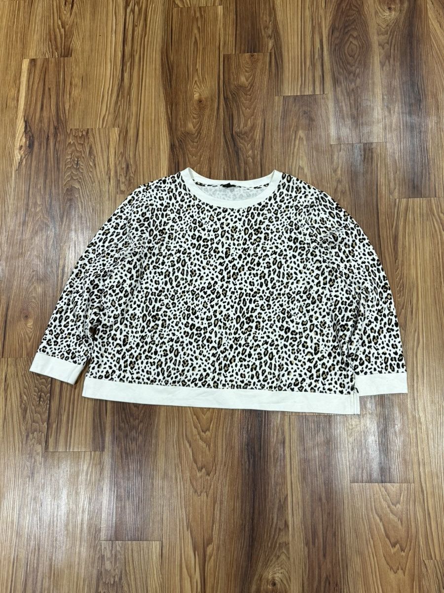 If Six Was Nine 2000s Cheetah Print XL Long-Sleeve Crewneck Vintage Size US XL / EU 56 / 4 - 1 Thumbnail