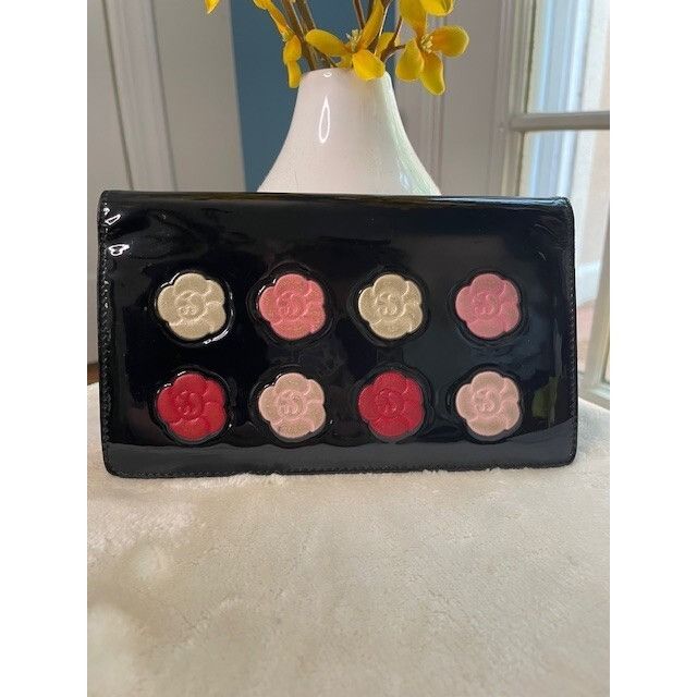Chanel Authentic CHANEL Makeup Palette CC Logo Patent Leather Long Size ONE SIZE - 3 Thumbnail