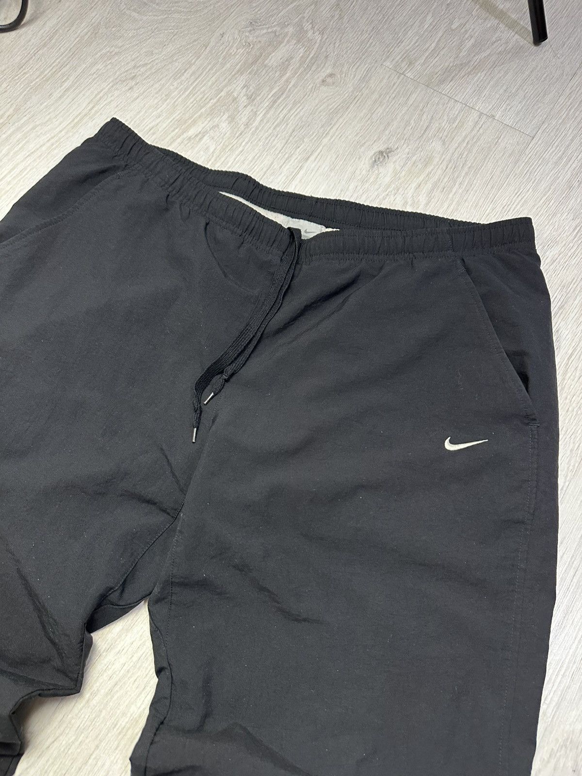 Nike Nike Vintage Pants Nylon Baggy Wide Woven Japanese Hype Y2K Size US 36 / EU 52 - 2 Thumbnail