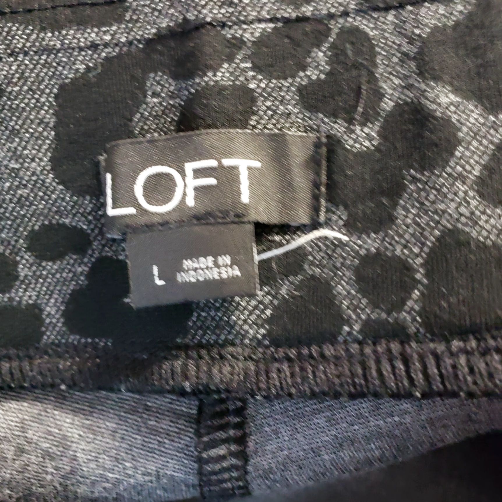 Loft Ann Taylor LOFT Leggings Sz Large Black Gray Animal Print Mid Rise Womens Size 36" / US 14 / IT 50 - 6 Thumbnail