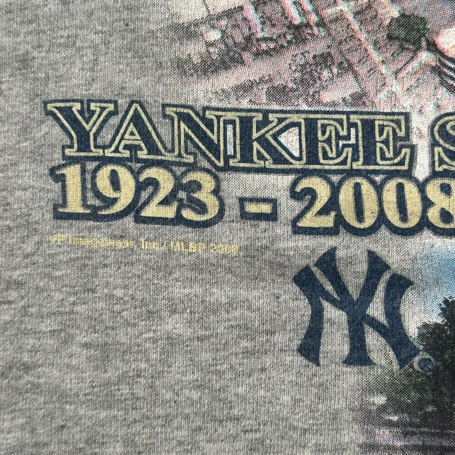 MLB Vintage New York Yankees Stadium T-Shirt Y2K MLB Baseball NY Size US XL / EU 56 / 4 - 3 Thumbnail