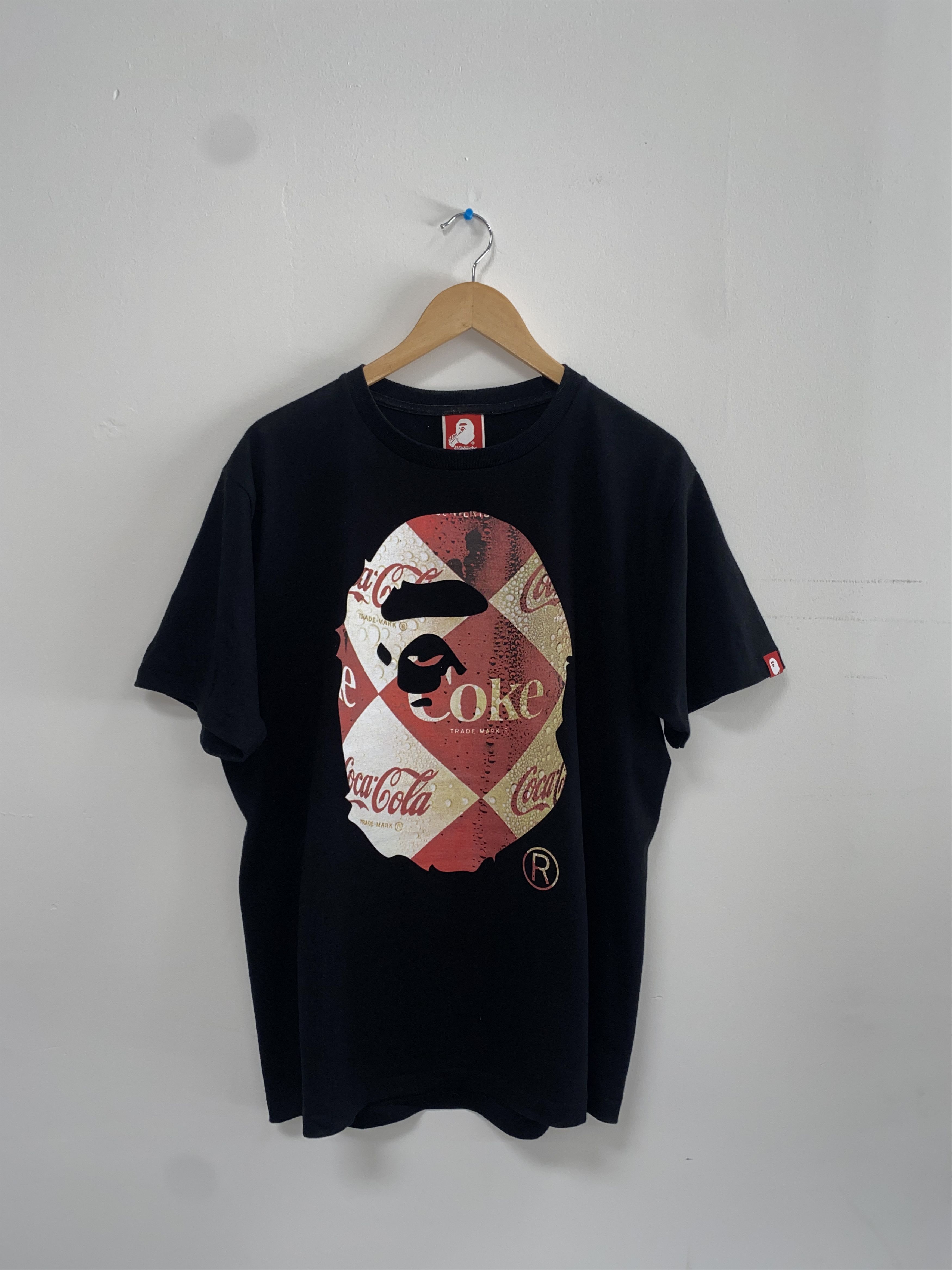 Bape × Coca Cola BAPE x COCA COLA TSHIRT Size US L / EU 52-54 / 3 - 1 Thumbnail