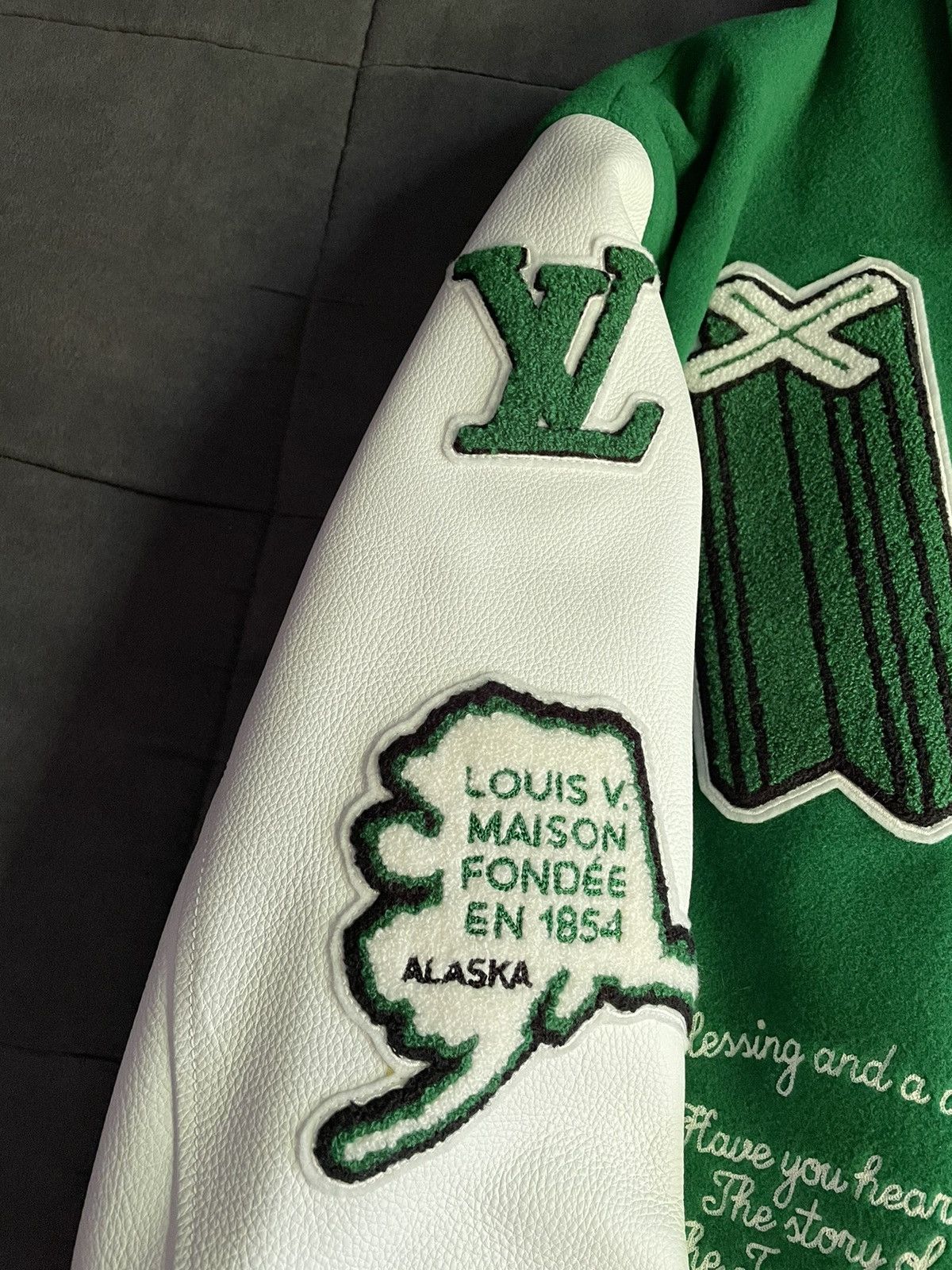 Louis Vuitton Louis Vuitton Green Patches Purist v. Tourist Varsity Jacket Size US S / EU 44-46 / 1 - 5 Thumbnail