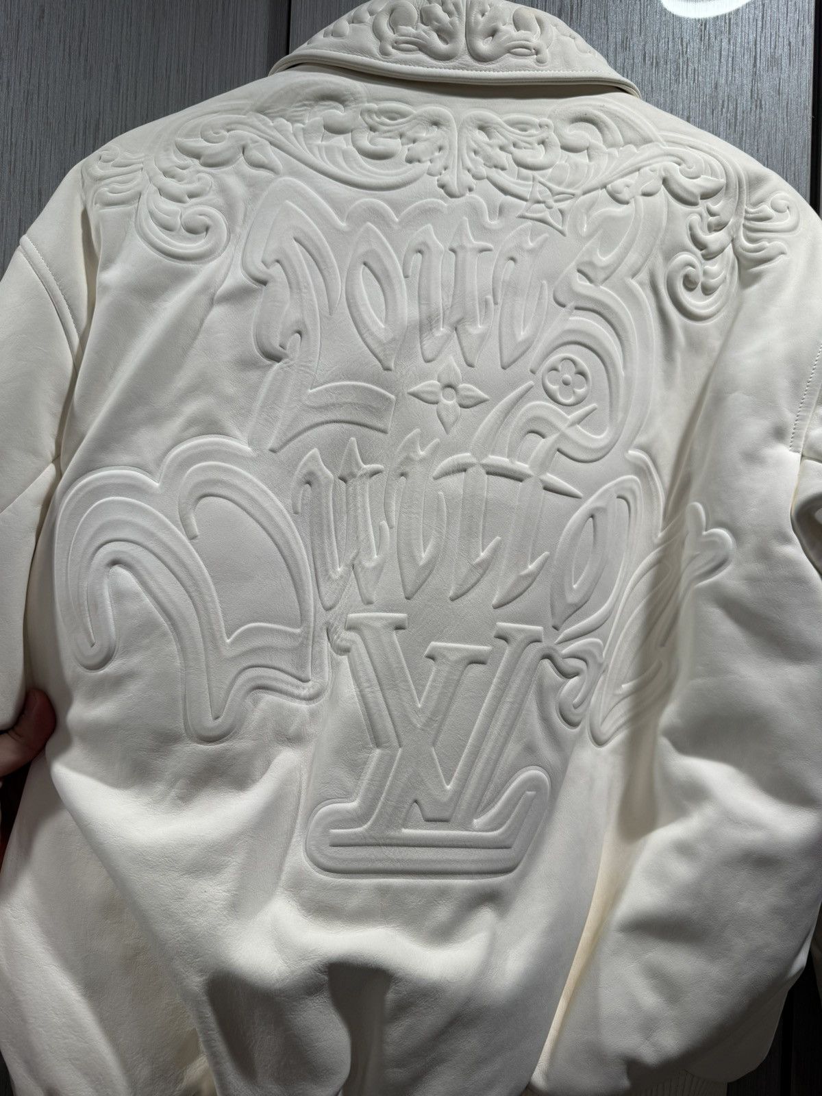 Louis Vuitton Louis Vuitton Leather Ornament Monogram Debossed Jacket Size US M / EU 48-50 / 2 - 7 Thumbnail