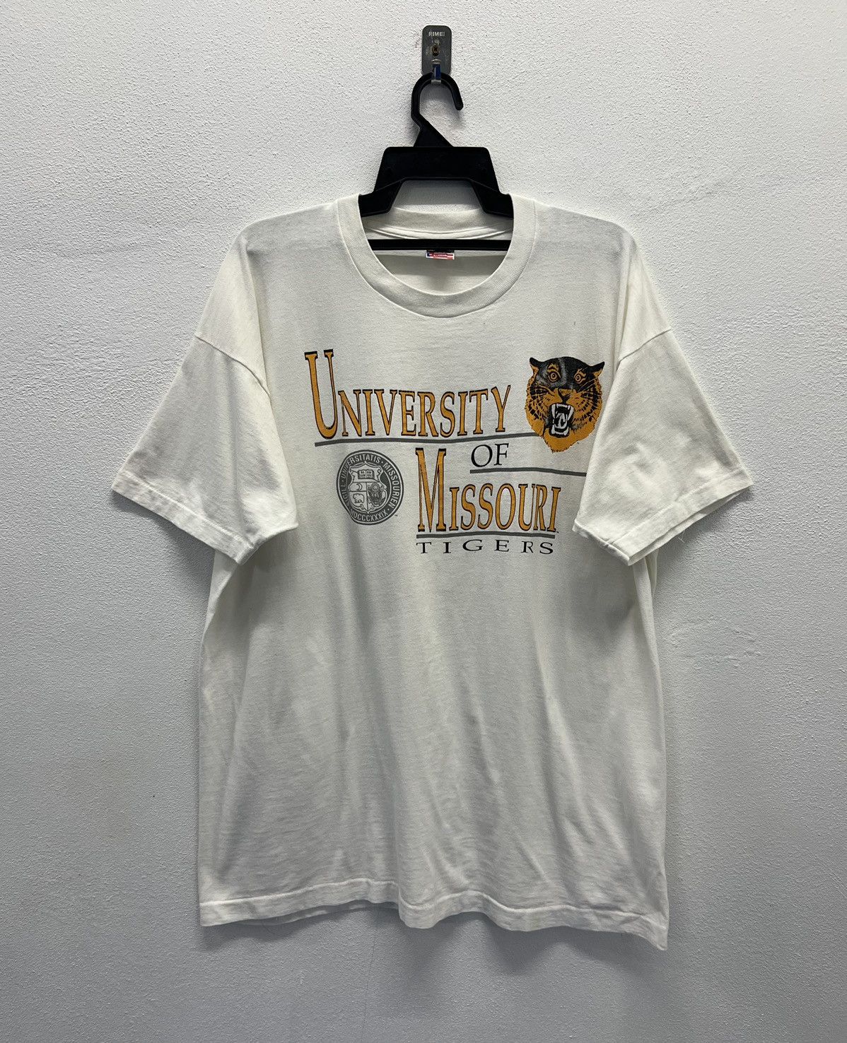 Fruit Of The Loom × Vintage 🔥grailsale🔥 VINTAGE UNIVERSITY OF MISSOURI TIGERS SHIRT Size US XXL / EU 58 / 5 - 1 Thumbnail