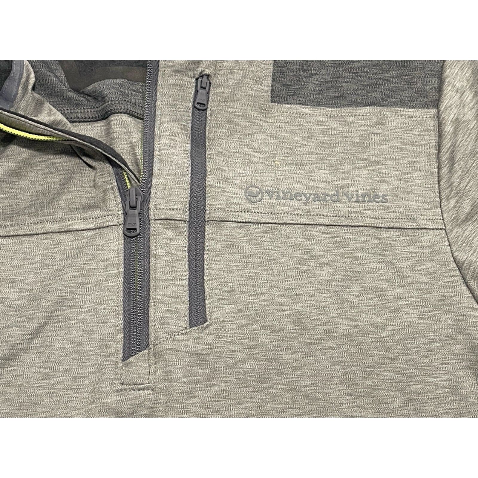 Vineyard Vines Vineyard Vines On The Go Shep Shirt Men's Small Two Tone Grey Pullover 1/4 Zip Regular Fit Long Sleeve Casual Golf Running Walking Weightlifting Size US S / EU 44-46 / 1 - 4 Thumbnail