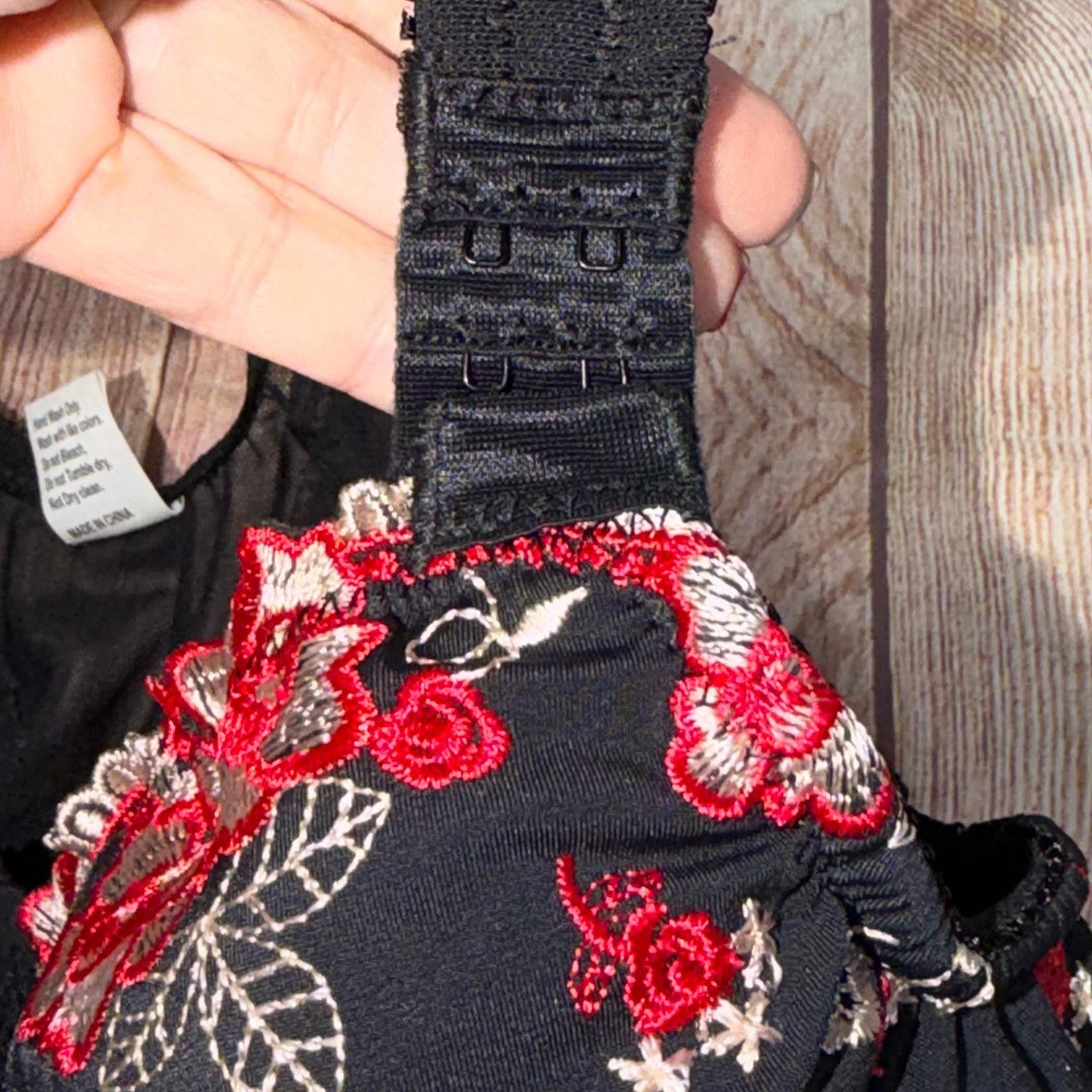 Other Black Floral Embroidered Bra with Lace Detail Size 42/95E Size ONE SIZE - 9 Thumbnail
