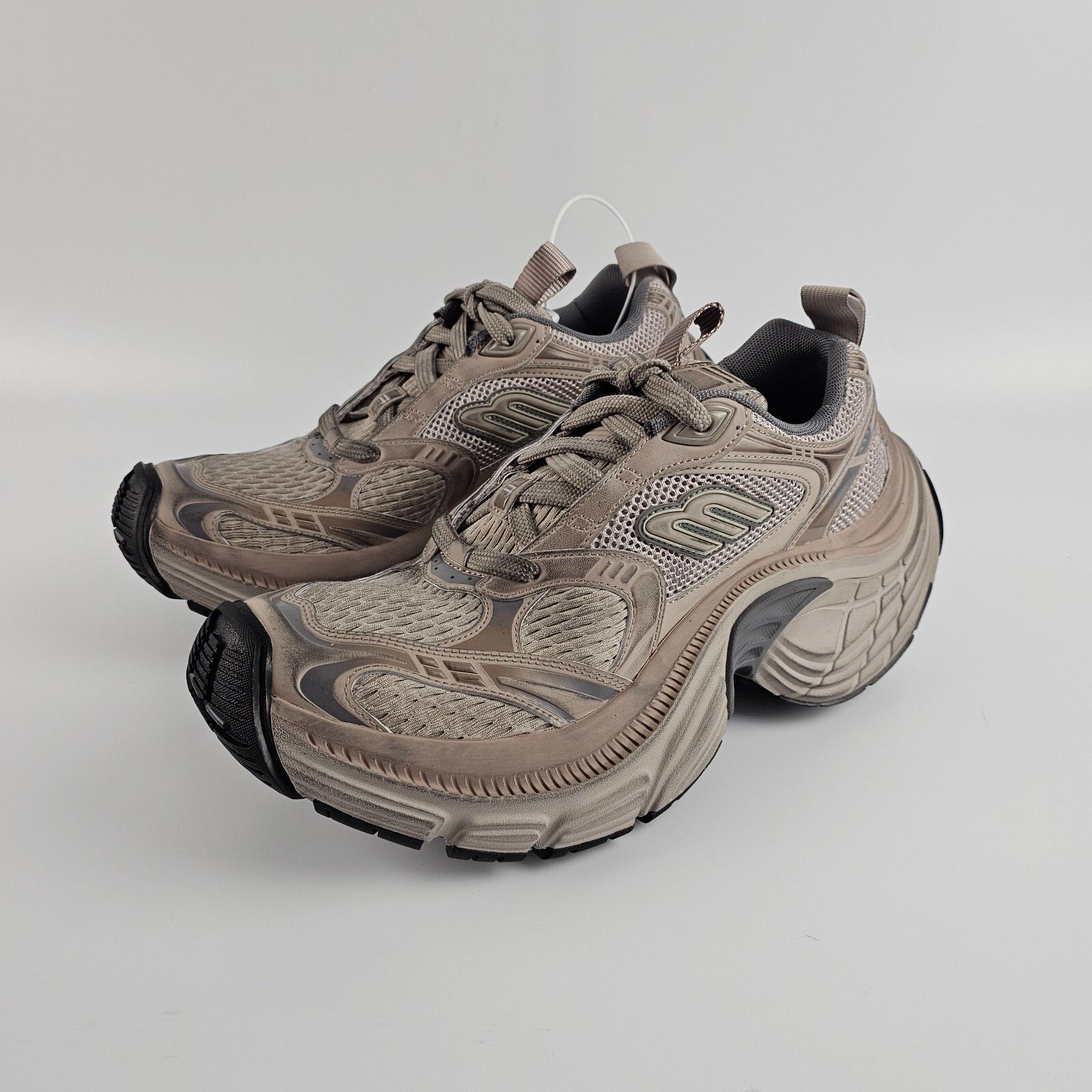 BALENCIAGA 6XL $1200 Men's Taupe/Grey/Black Sneakers New And