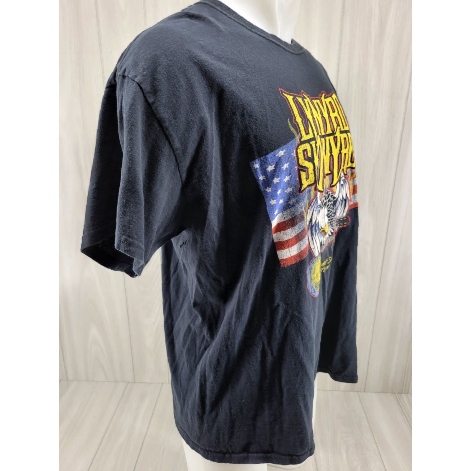 Gildan Lynyrd Skynyrd Shirt Adult XL Last of the Street Survivors Farewell Tour Mens Size US XL / EU 56 / 4 - 4 Thumbnail
