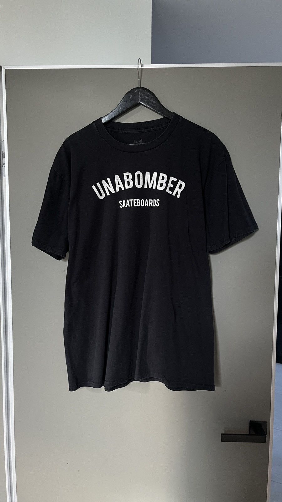 Shorty's Skateboards UNABOMBER Skateboards Big Logo Super Rare T-shirt Size US XL / EU 56 / 4 - 1 Thumbnail