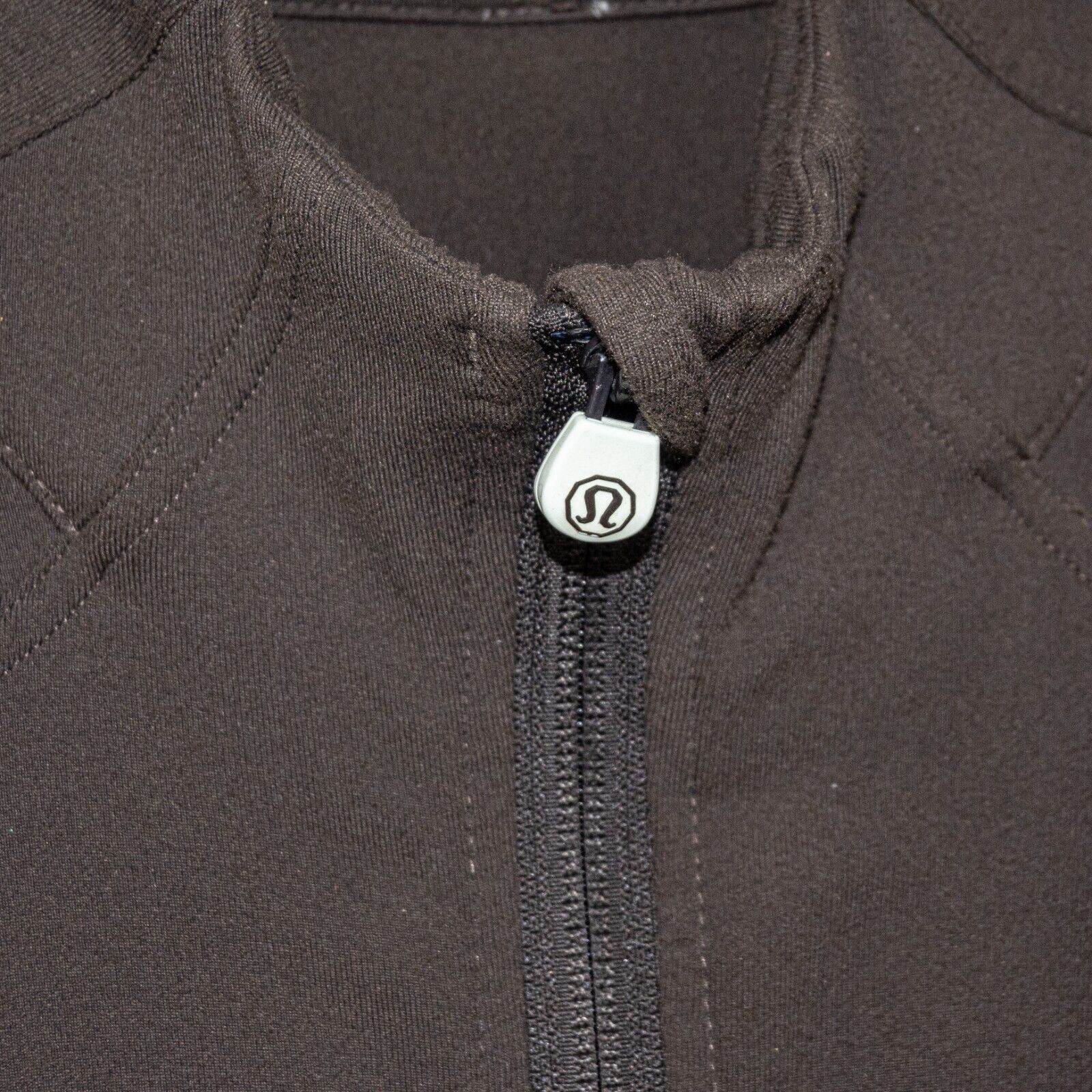Lululemon Lululemon Full Zip Track Jacket vent Mesh Armpit in Brown Size US L / EU 52-54 / 3 - 7 Thumbnail