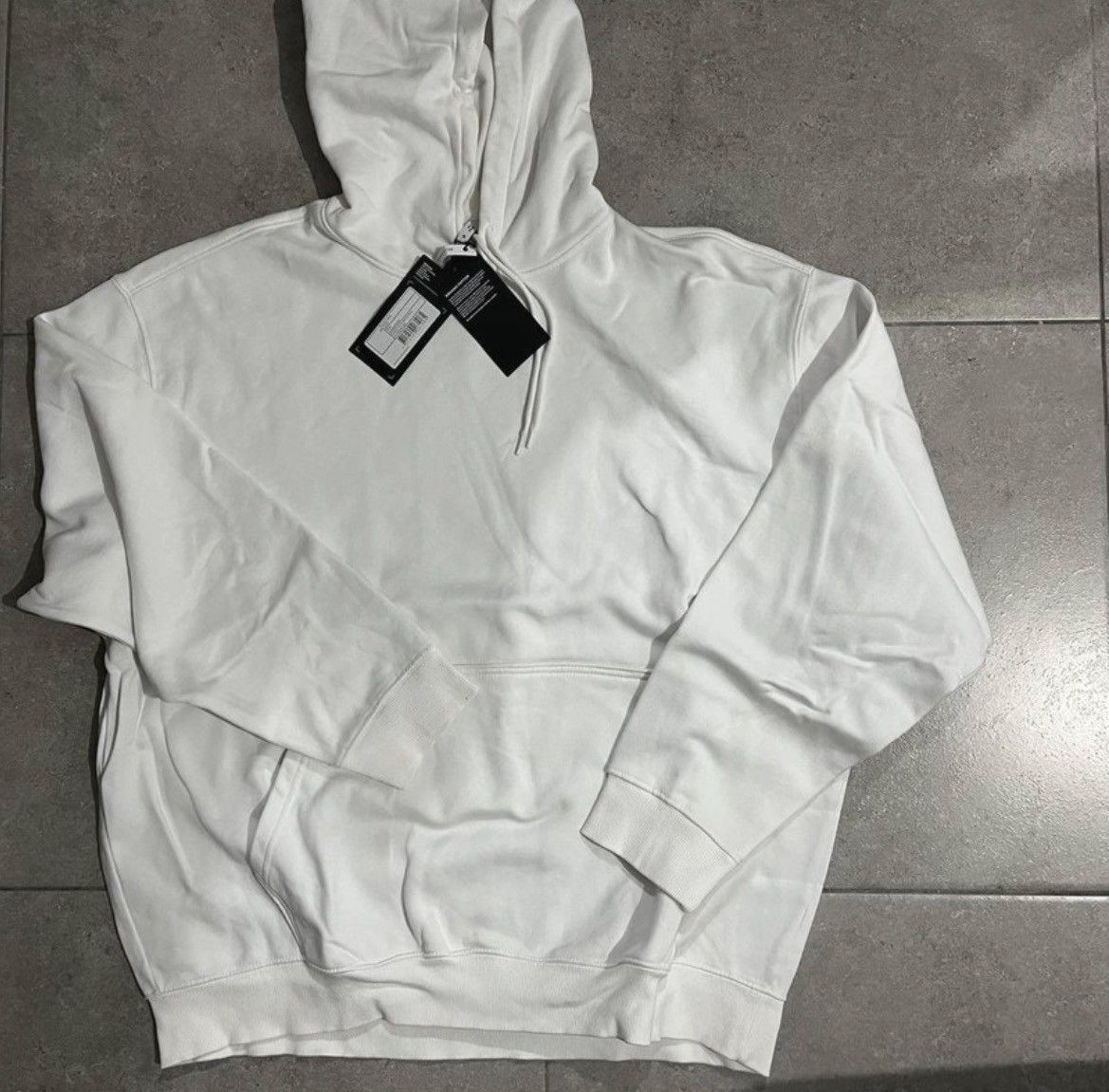 Weekday Weekday Oversized Midweight Hoodie - white (M) Size US M / EU 48-50 / 2 - 1 Thumbnail