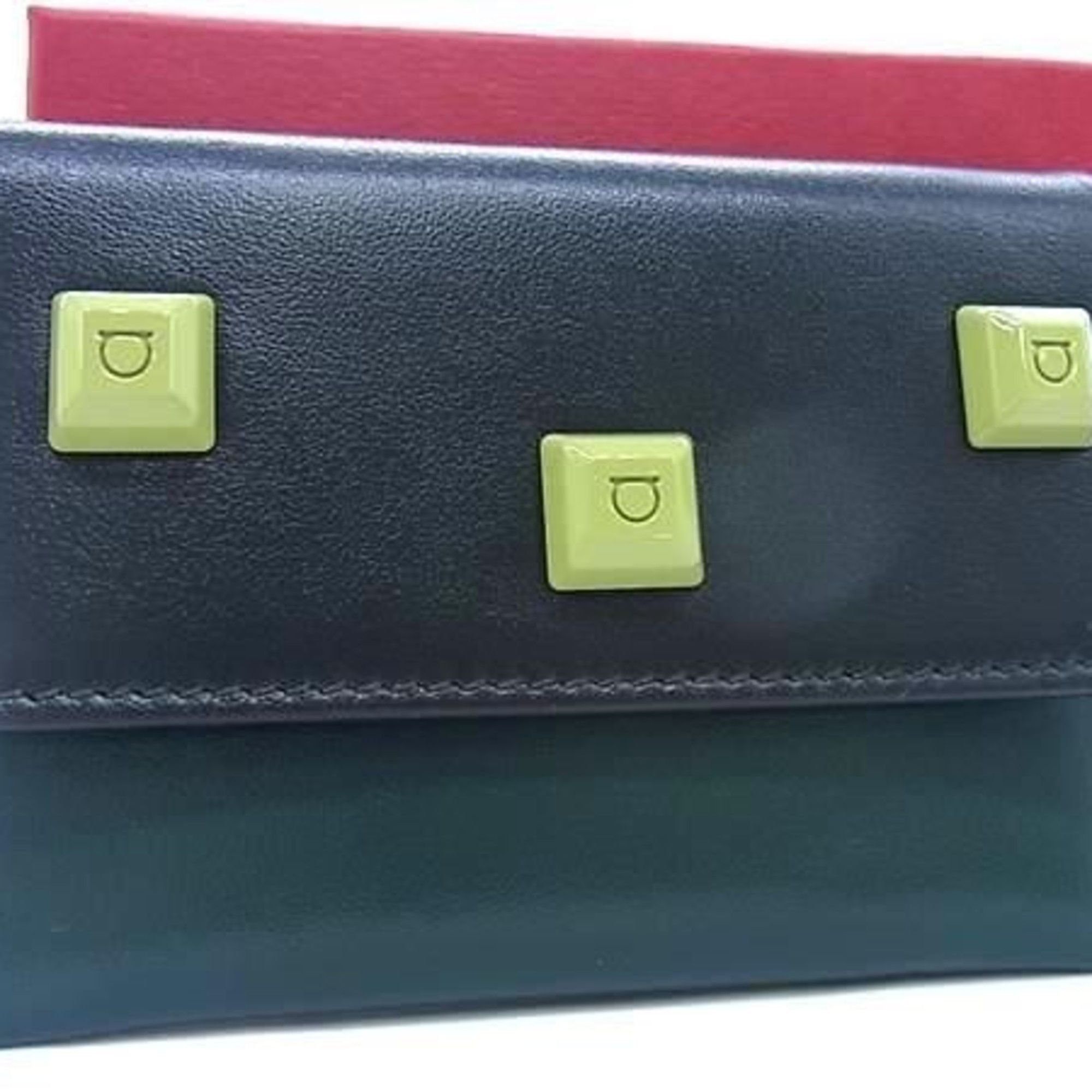 Salvatore Ferragamo Salvatore Ferragamo business card holder/card case, Gancini design, 22 D696, green calf leather, women's. Size ONE SIZE - 1 Thumbnail